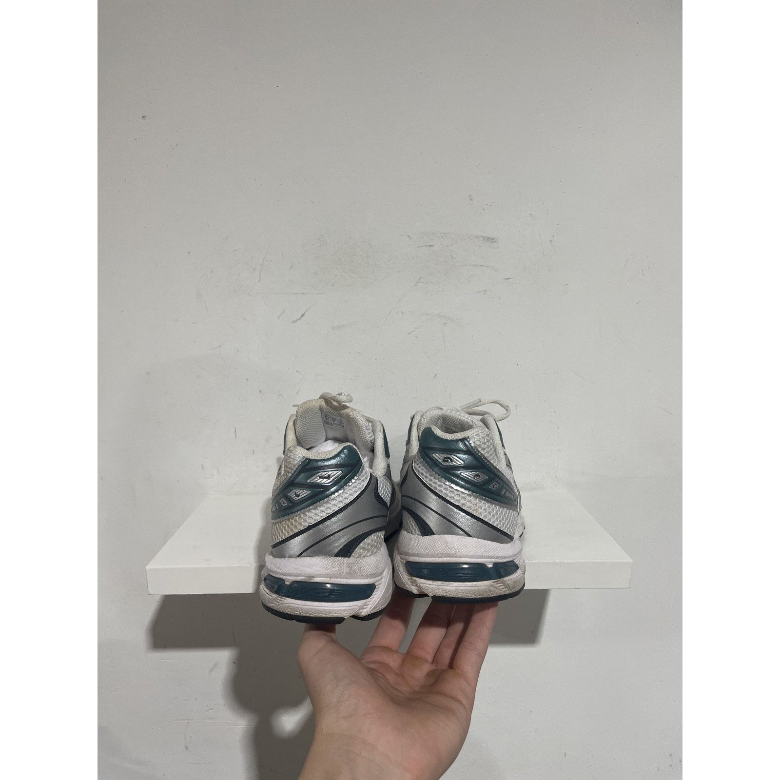 Asics ASICS GEL 1130 WHITE DARK NEPTUNE SIZE 9.5 PREOWNED Size US 9.5 / EU 42-43 - 8 Thumbnail
