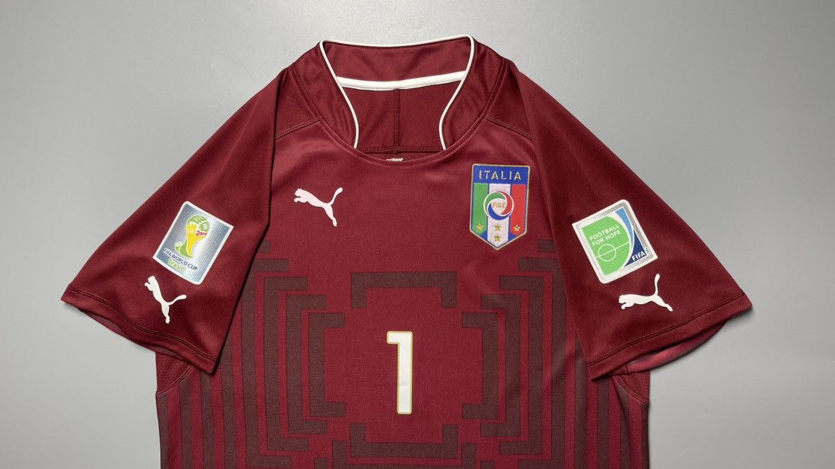 Puma ITALY PUMA 2014 WORLD CUP SOCCER GOALKEEPER JERSEY #1 BUFFON Size US XL / EU 56 / 4 - 3 Thumbnail