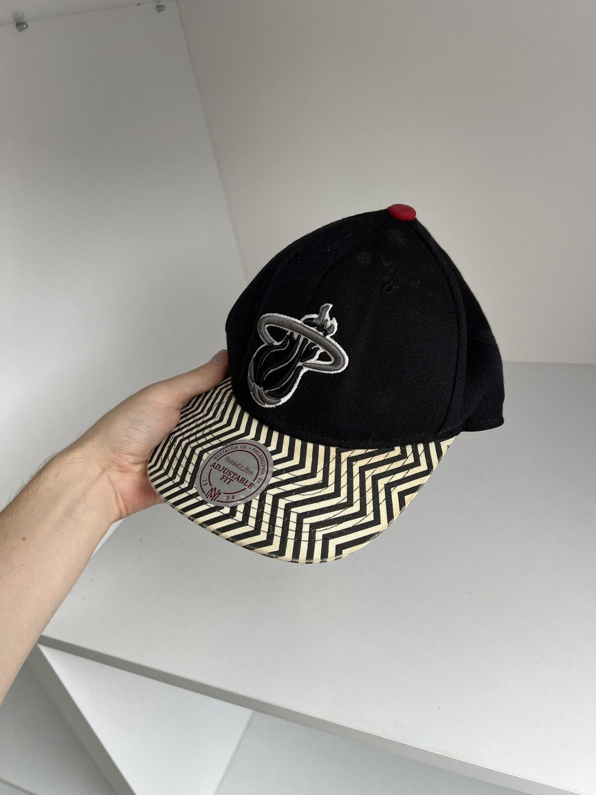 NBA × Vintage Vintage Mitchell Ness cap Size ONE SIZE - 6 Thumbnail