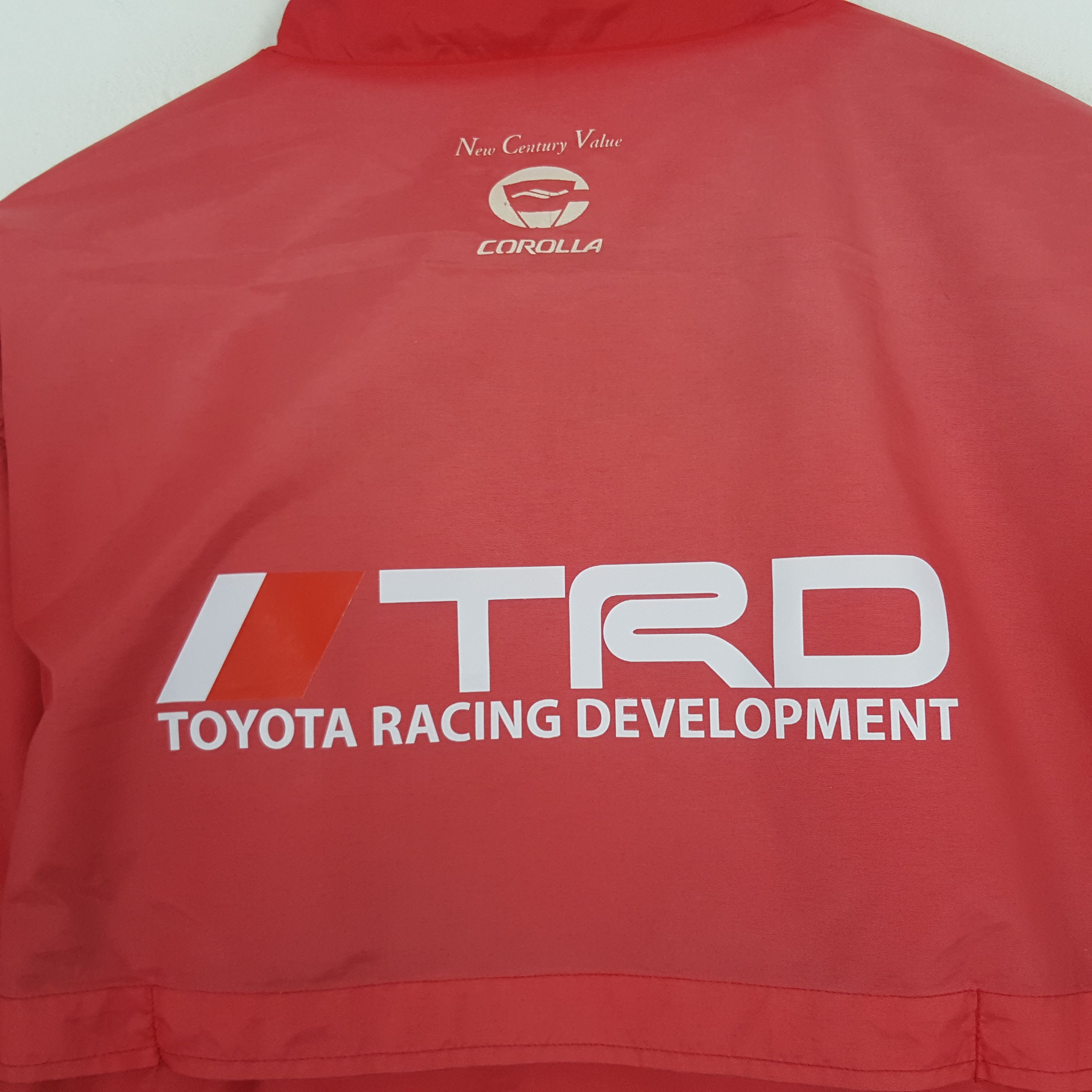Japanese Brand × Vintage Vintage TRD Toyota Racing Development Windbreaker Jacket Size US L / EU 52-54 / 3 - 2 Thumbnail