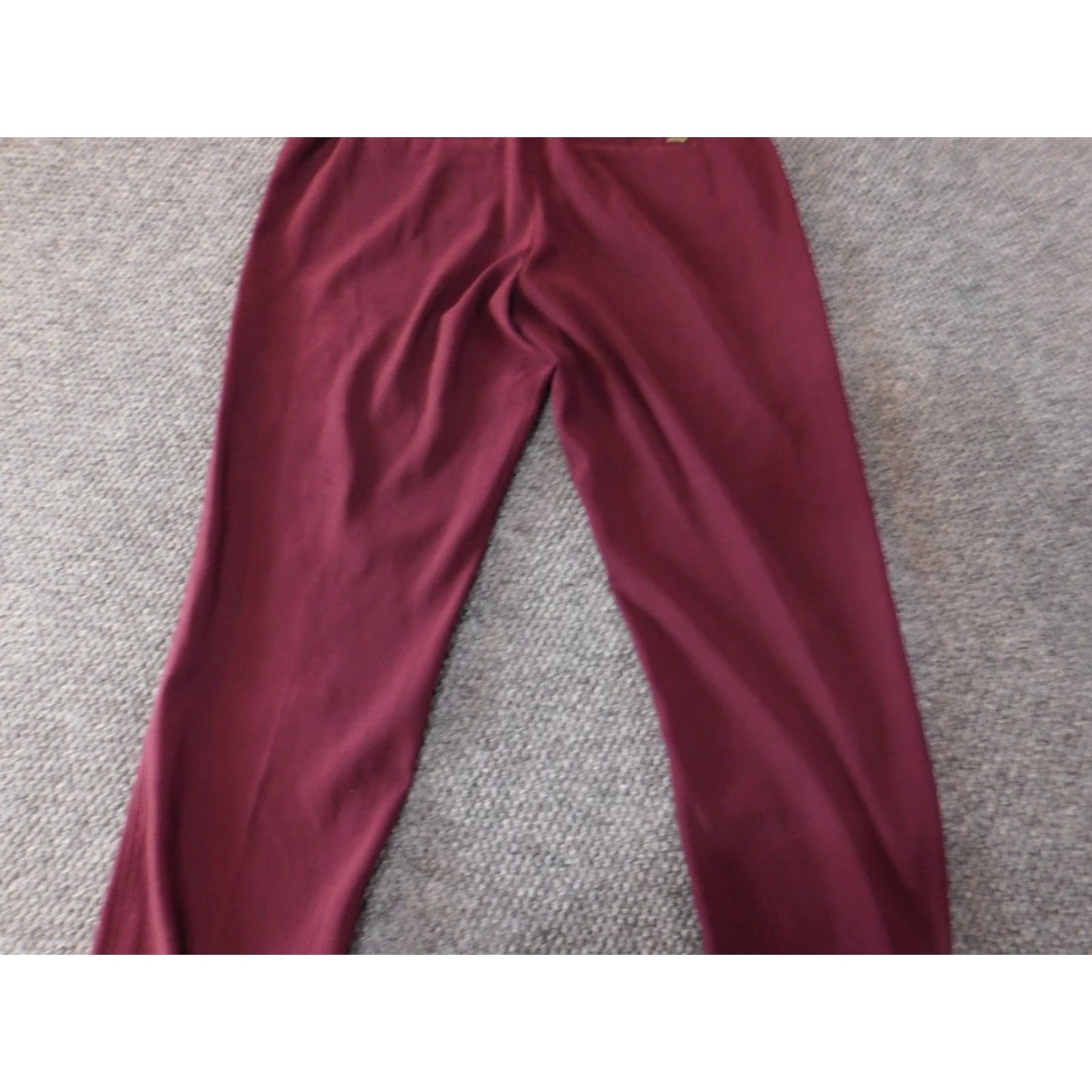 White House Black Market White House Black Market Pants 10 Slim Ankle Straight Stretch Burgundy Red Womens Regular Size 10 26in Inseam Casual VINTAGE? Size 24" / US 00 / IT 34 - 7 Thumbnail