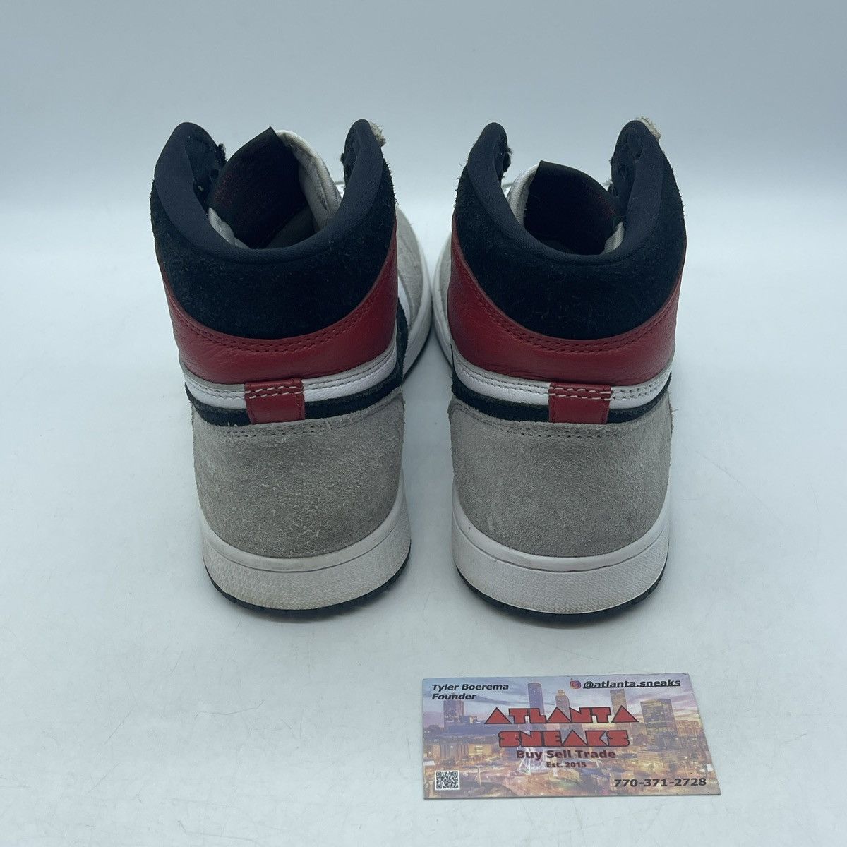 Jordan Brand Air Jordan 1 high smoke grey Size US 7.5 / EU 40-41 - 3 Thumbnail