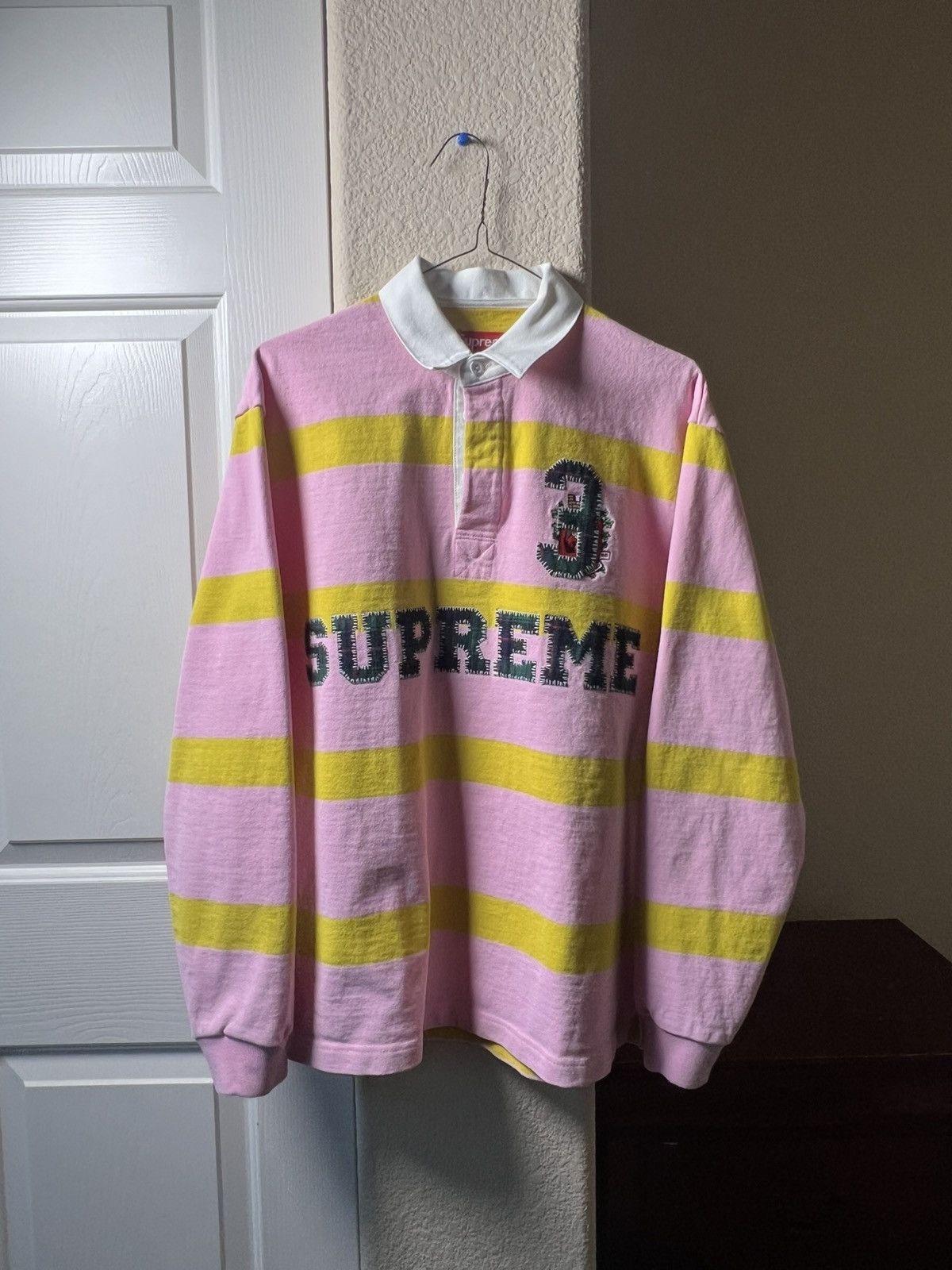 Supreme STRIPE RUGBY - 25FW ラガーシャツ　ピンク Buy Supreme Stripe Rugby 'Pink' - FW25KN10 PINK | GOAT