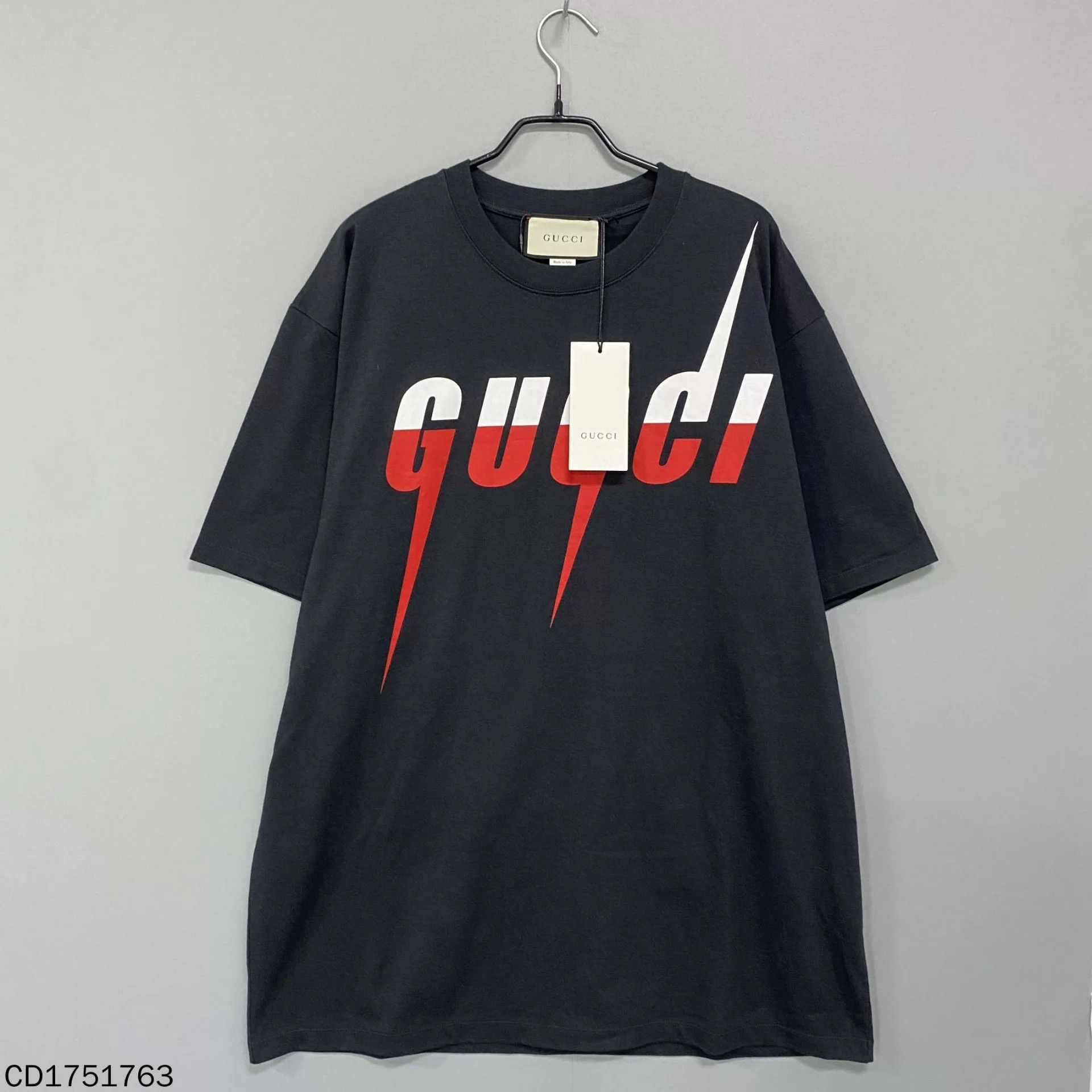 Gucci GUCCI Lightning Bolt Logo Short Sleeve Tee XL Size US XL / EU 56 / 4 - 1 Thumbnail