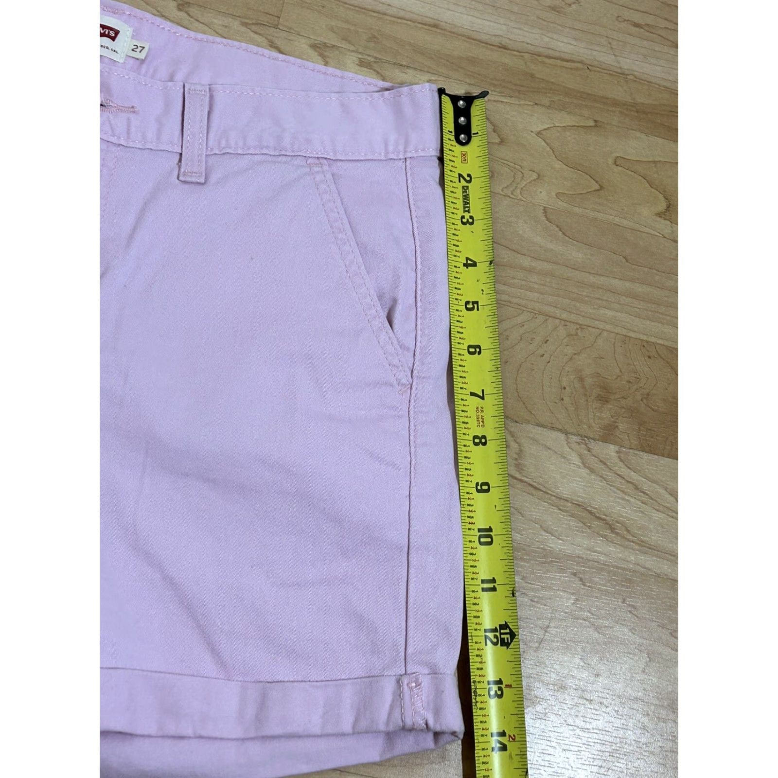 Levi's Levi's Shorts Women 27 Pink Bermuda Stretch Pockets Casual Summer Classic Womens Size 27" / US 4 / IT 40 - 4 Thumbnail