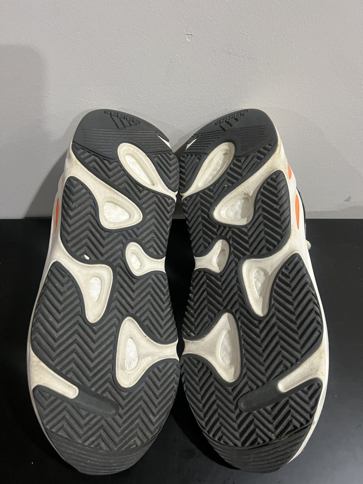 Yeezy Yeezy Boost 700 'Wave Runner' 2023 Size US 11.5 / EU 44-45 - 5 Thumbnail