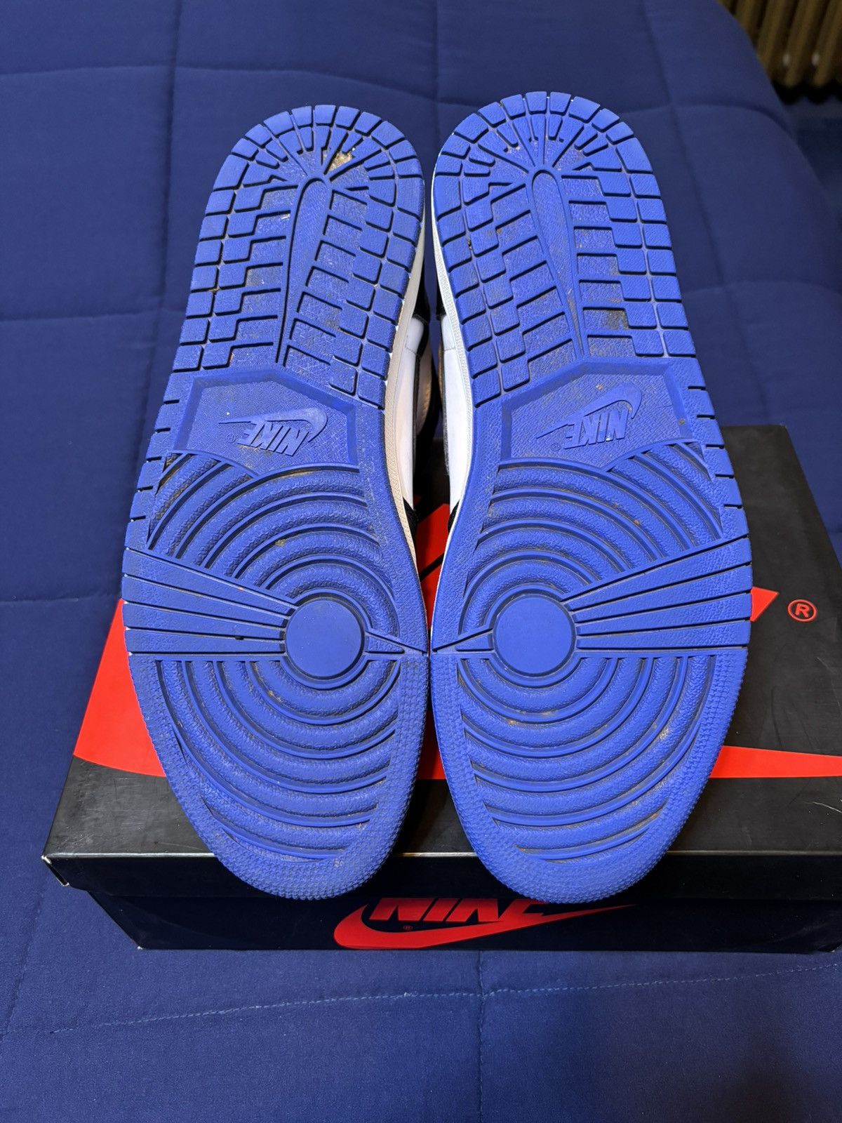 Jordan Brand Jordan 1 Retro High OG Royal Toe 2020 Size 11 Size US 11 / EU 44 - 6 Thumbnail