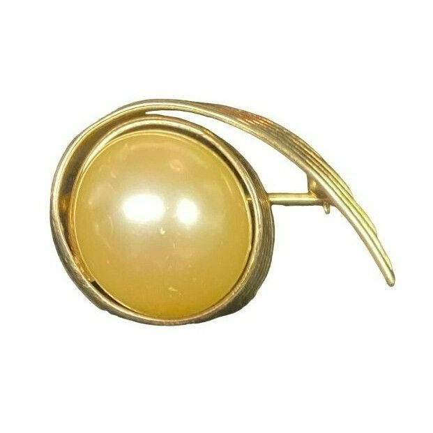 Other Rare Vintage signed Bergere Gold tone and Faux Pearl Brooch Size ONE SIZE - 2 Thumbnail