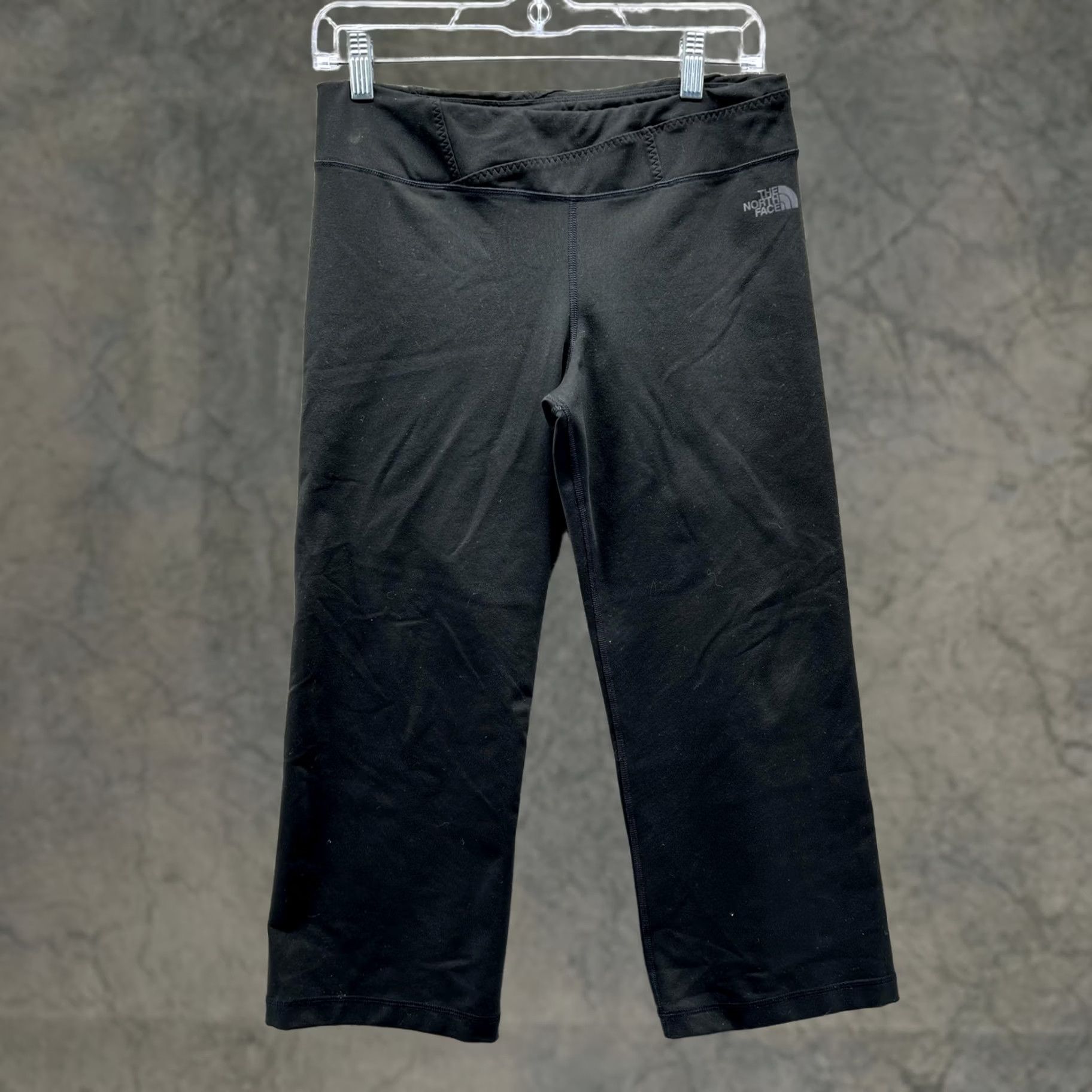The North Face VINTAGE The North Face Pants Womens Medium Black Capri Cropped Leggings Yoga Activewear Size 32" / US 10 / IT 46 - 1 Thumbnail
