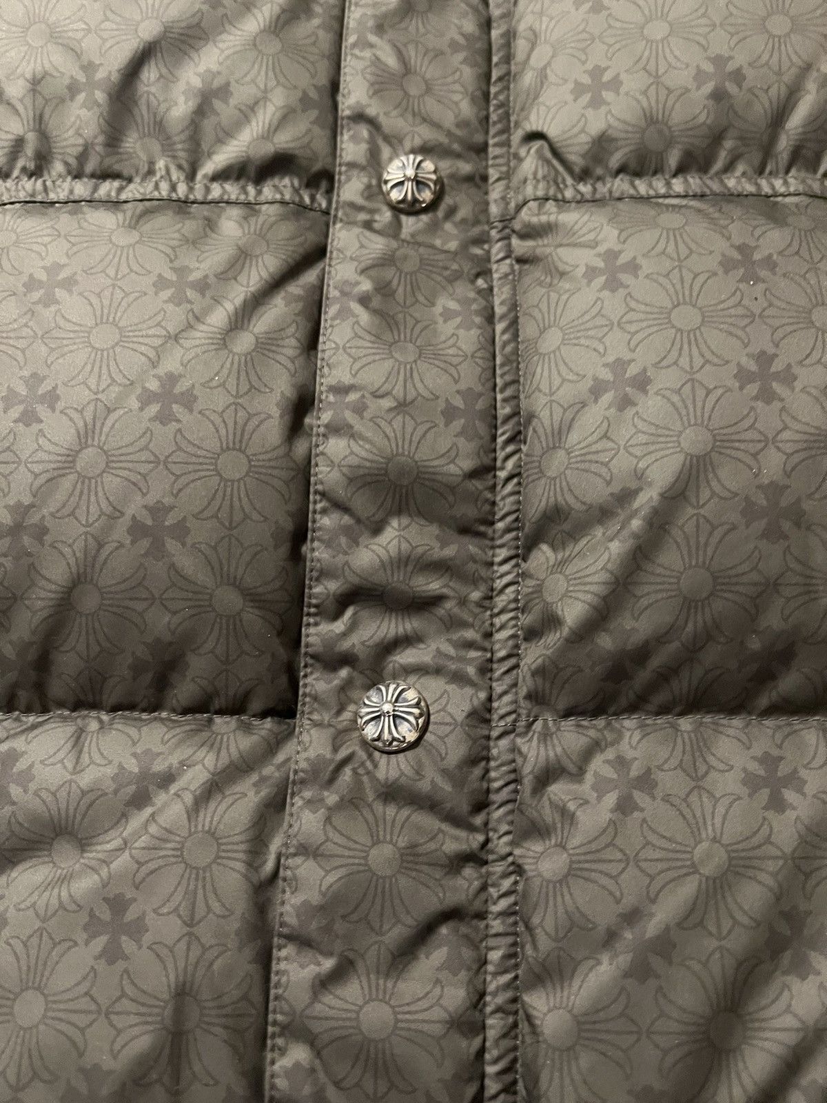 Chrome Hearts Army green plus cross pattern Stiff 2 puffer down jacket Size US S / EU 44-46 / 1 - 4 Thumbnail