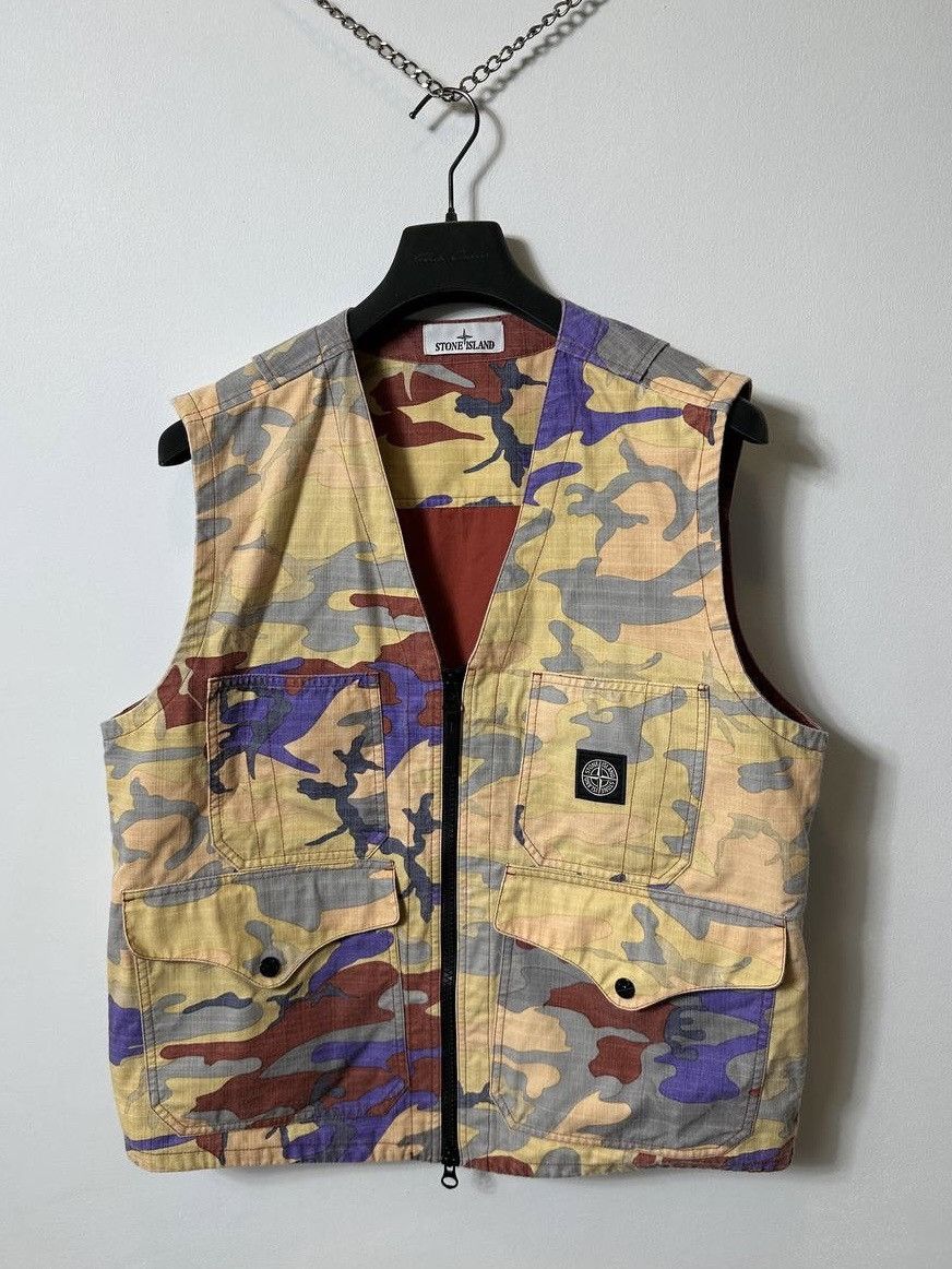 Stone Island × Supreme Supreme x Stone Island Vest Coral Camo