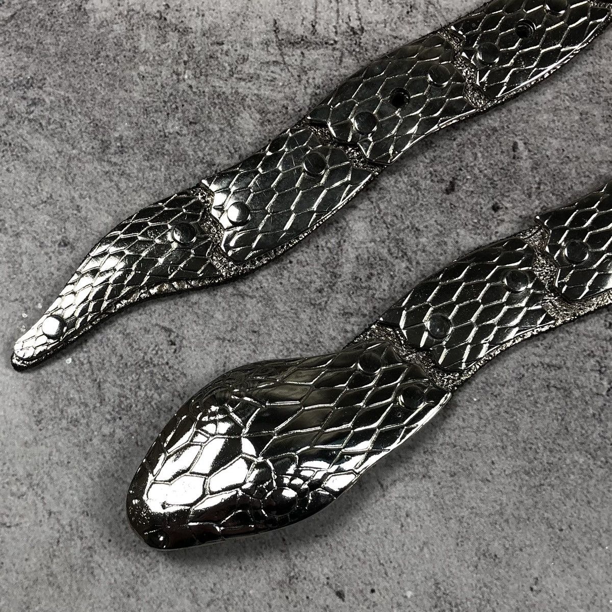 Vintage Y2K Vintage Silver Chrome Python Snake Buckle Leather Belt Size ONE SIZE - 4 Thumbnail