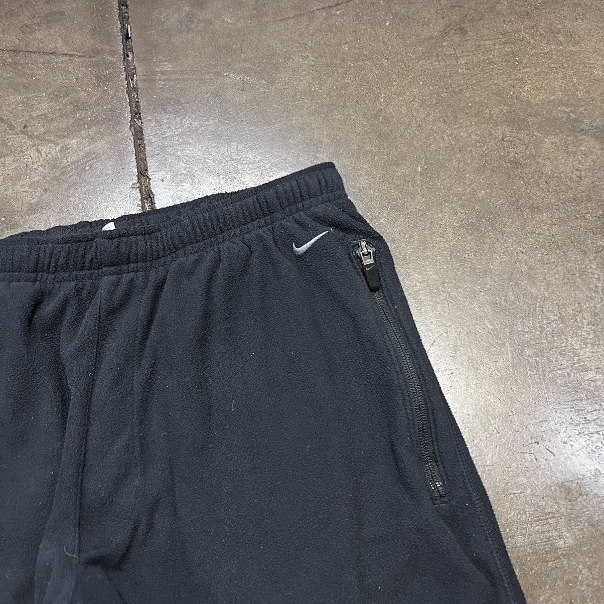 Nike × Vintage Vintage Y2K Nike Mini Swoosh Fleece Sweatpants Baggy Drill Size US 32 / EU 48 - 4 Thumbnail