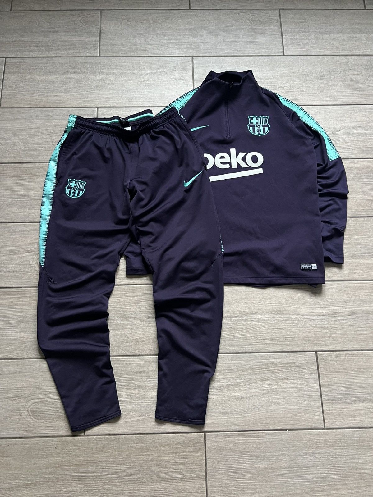 Nike Nike FC Barcelona 2018/19 Training Suit Jacket Pants Socer Size US M / EU 48-50 / 2 - 3 Thumbnail