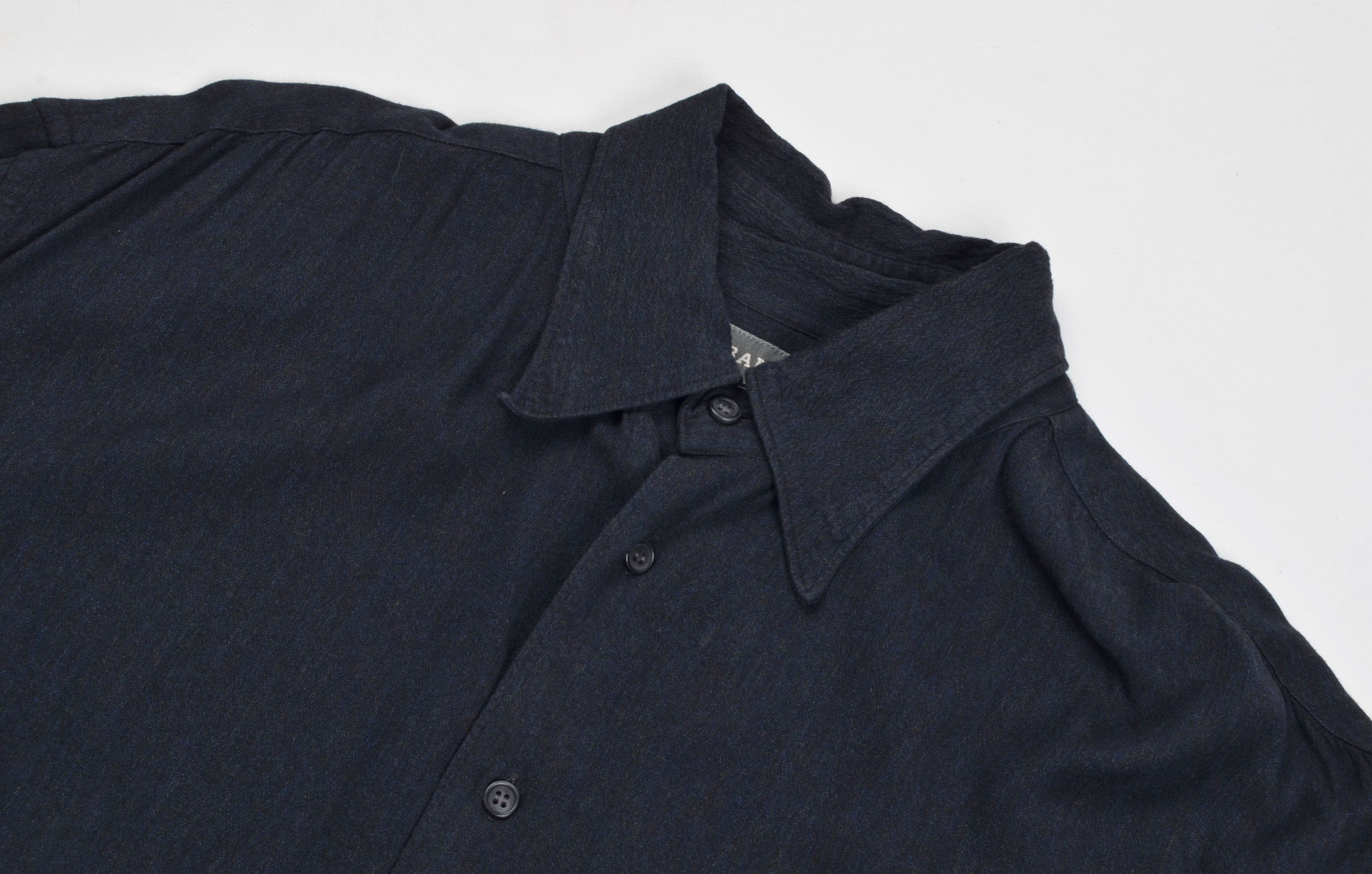 Bally × Vintage Vintage Bally Dark Gray Long Sleeve Button Down Shirt Size US L / EU 52-54 / 3 - 2 Thumbnail