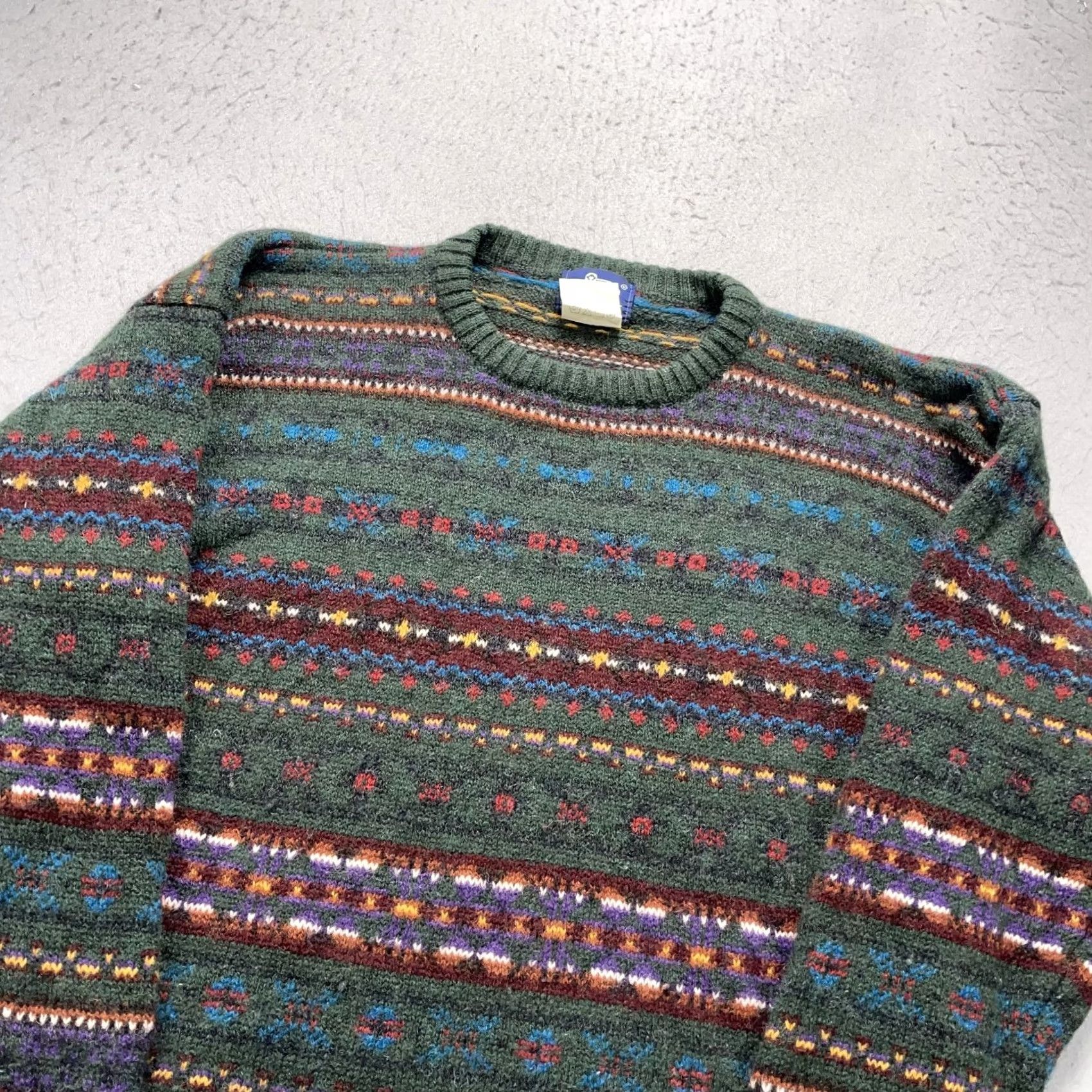 Vintage VINTAGE Woolrich Mens Large Green Striped Fair Isle Wool Sweater 80s Size US L / EU 52-54 / 3 - 3 Thumbnail