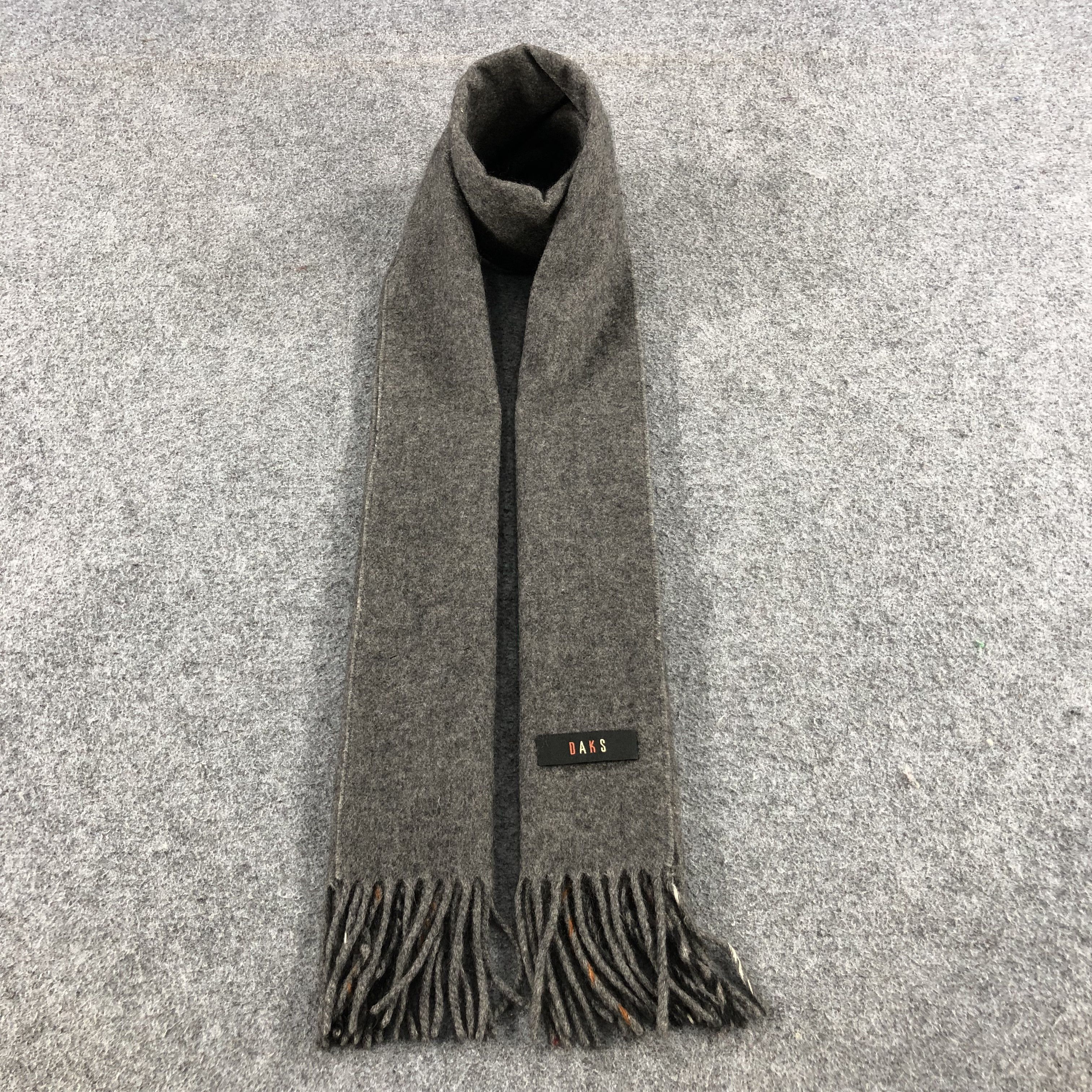DAKS DAKS 110th Anniversary Cashmere Scarf Muffler V734 Size ONE SIZE - 1 Thumbnail