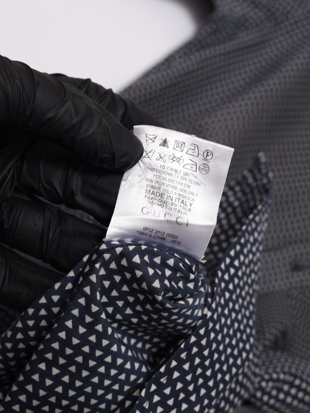 Gucci Gucci Triangle Pattern Printed Long Sleeve Shirt Cotton Size US S / EU 44-46 / 1 - 7 Thumbnail