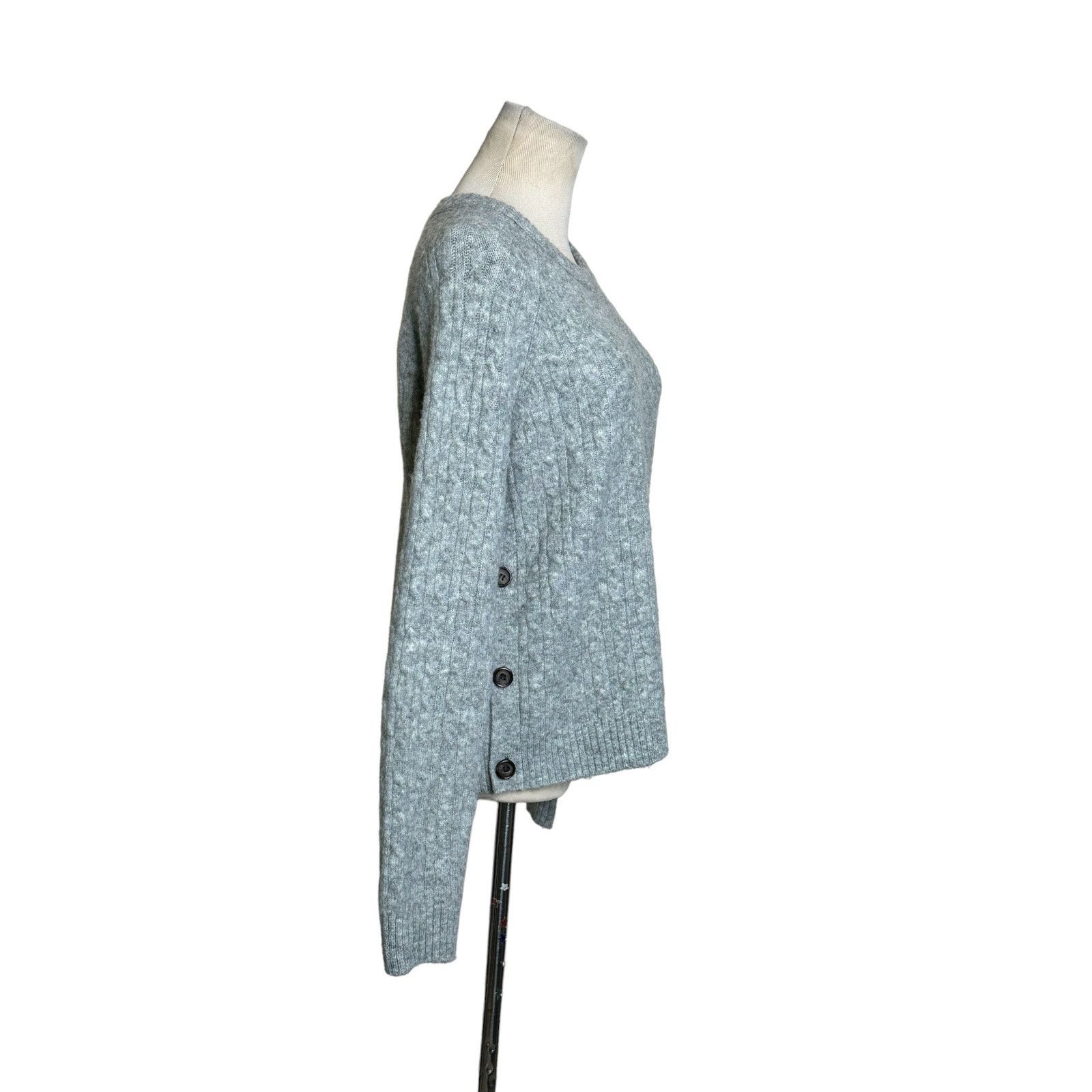 J.Crew J. Crew gray crew neck sweater size S Size S / US 4 / IT 40 - 7 Thumbnail