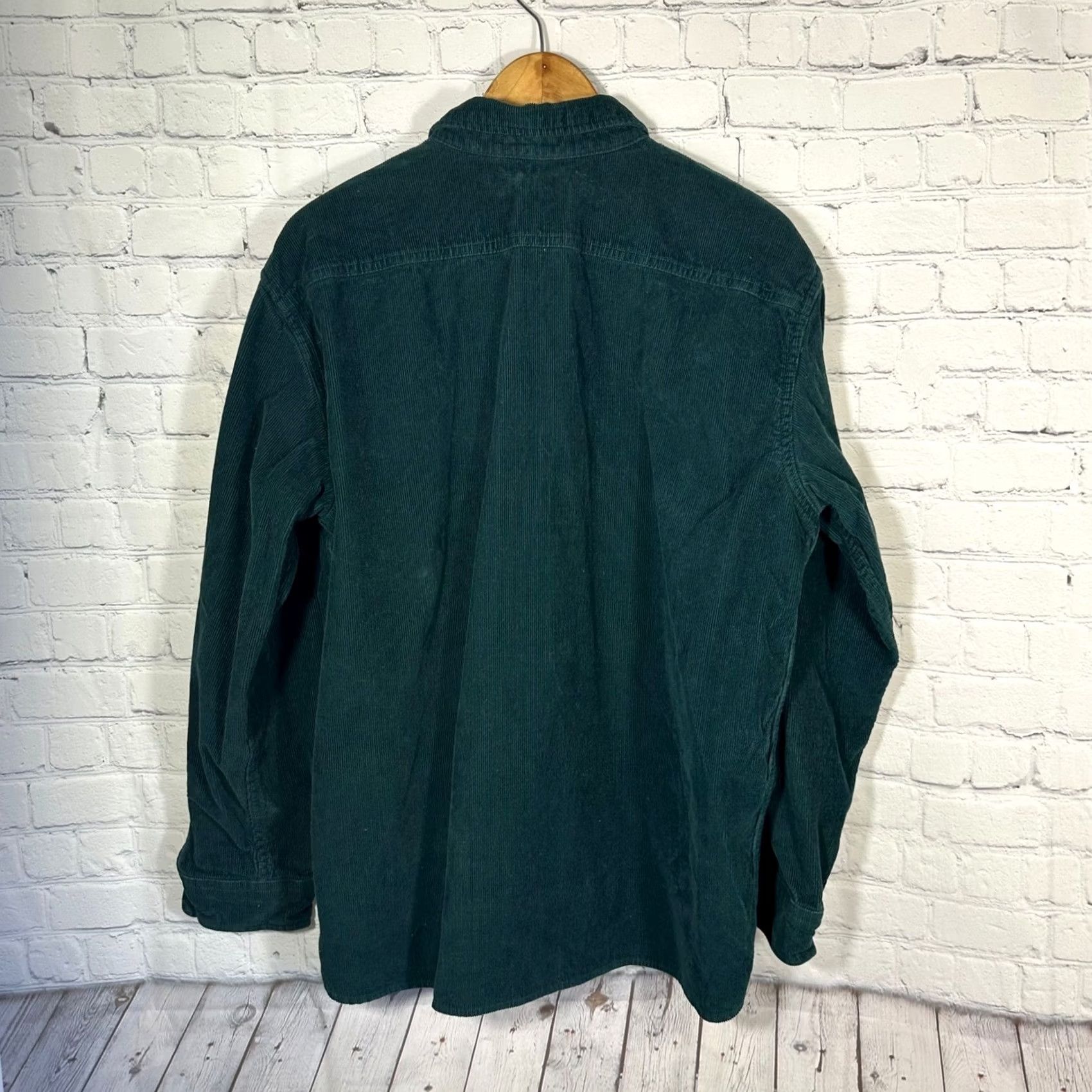Levi's Levi's Mens Relaxed Fit Corduroy Button-Down Shirt Forest Green Large Shacket Size US L / EU 52-54 / 3 - 7 Thumbnail