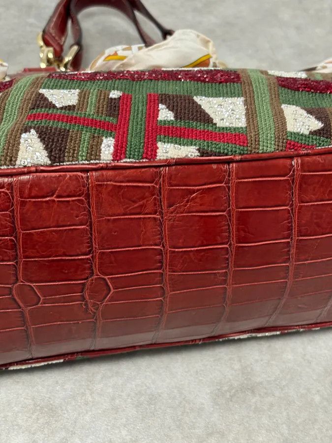 Gucci Gucci Burgundy Embroidered Beaded Canvas 85th Anniversary Positano Tote Bag Size ONE SIZE - 11 Thumbnail
