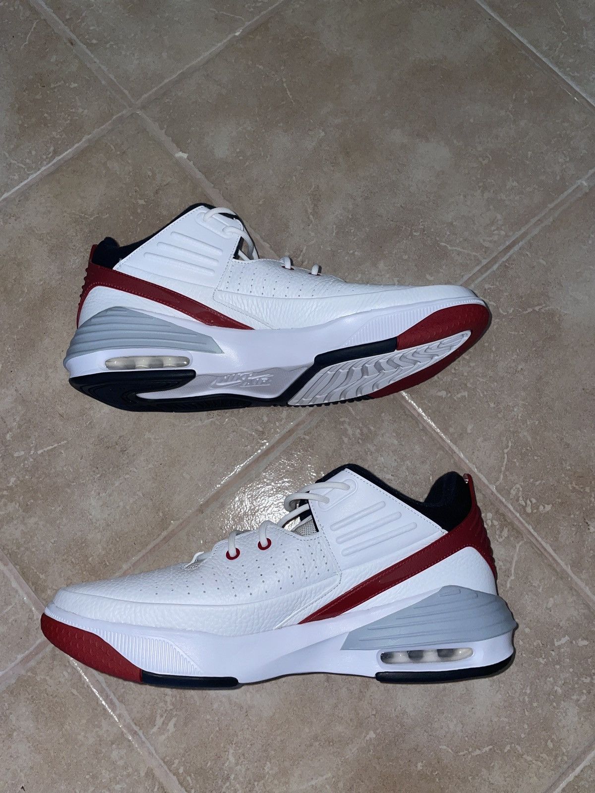 Jordan Brand JORDAN MAX AURA 5 Size US 12.5 / EU 45-46 - 1 Thumbnail