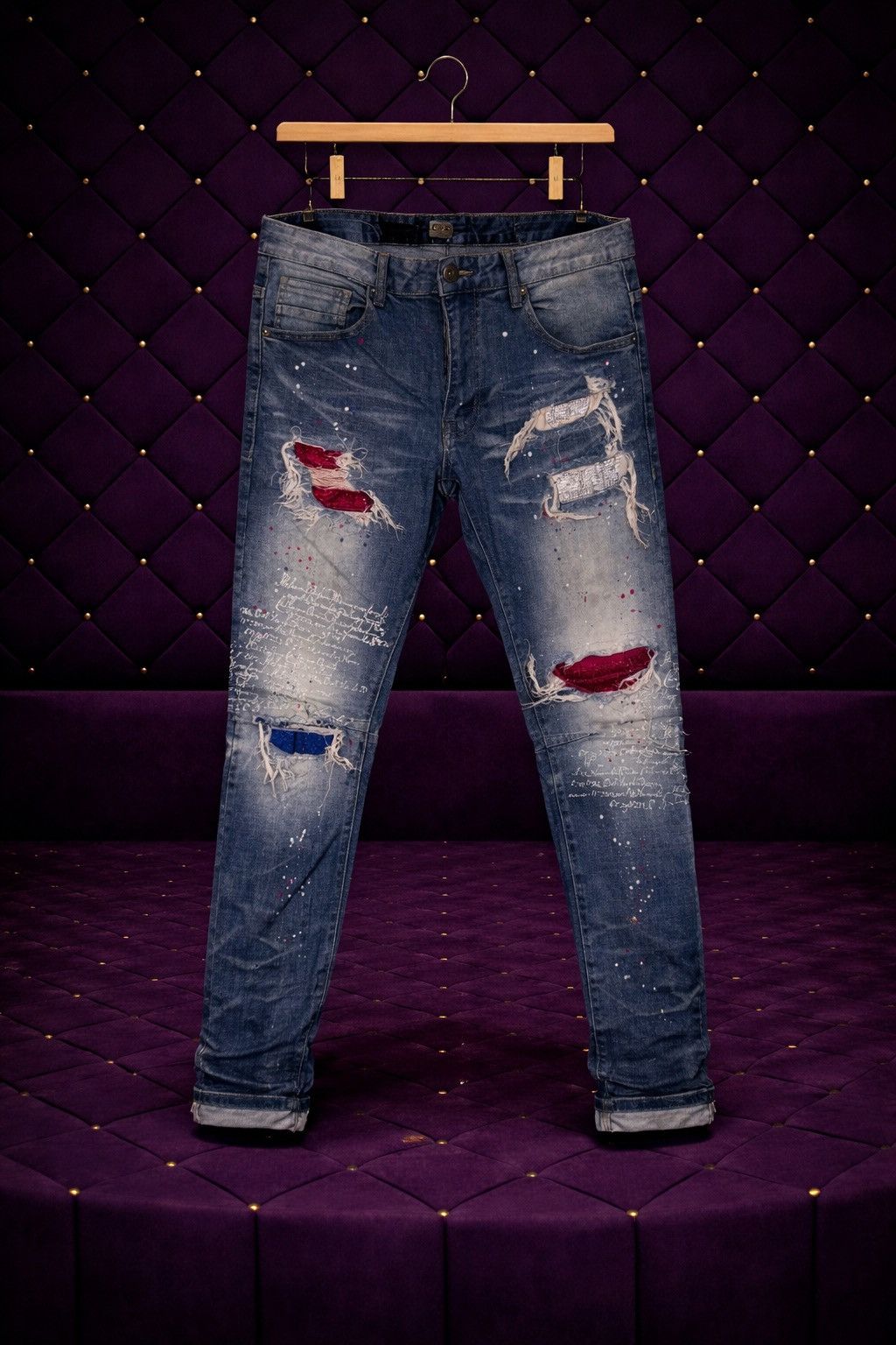 Other DISTRESSED RIPPED DENIM SHORTS Size US 32 / EU 48 - 1 Preview