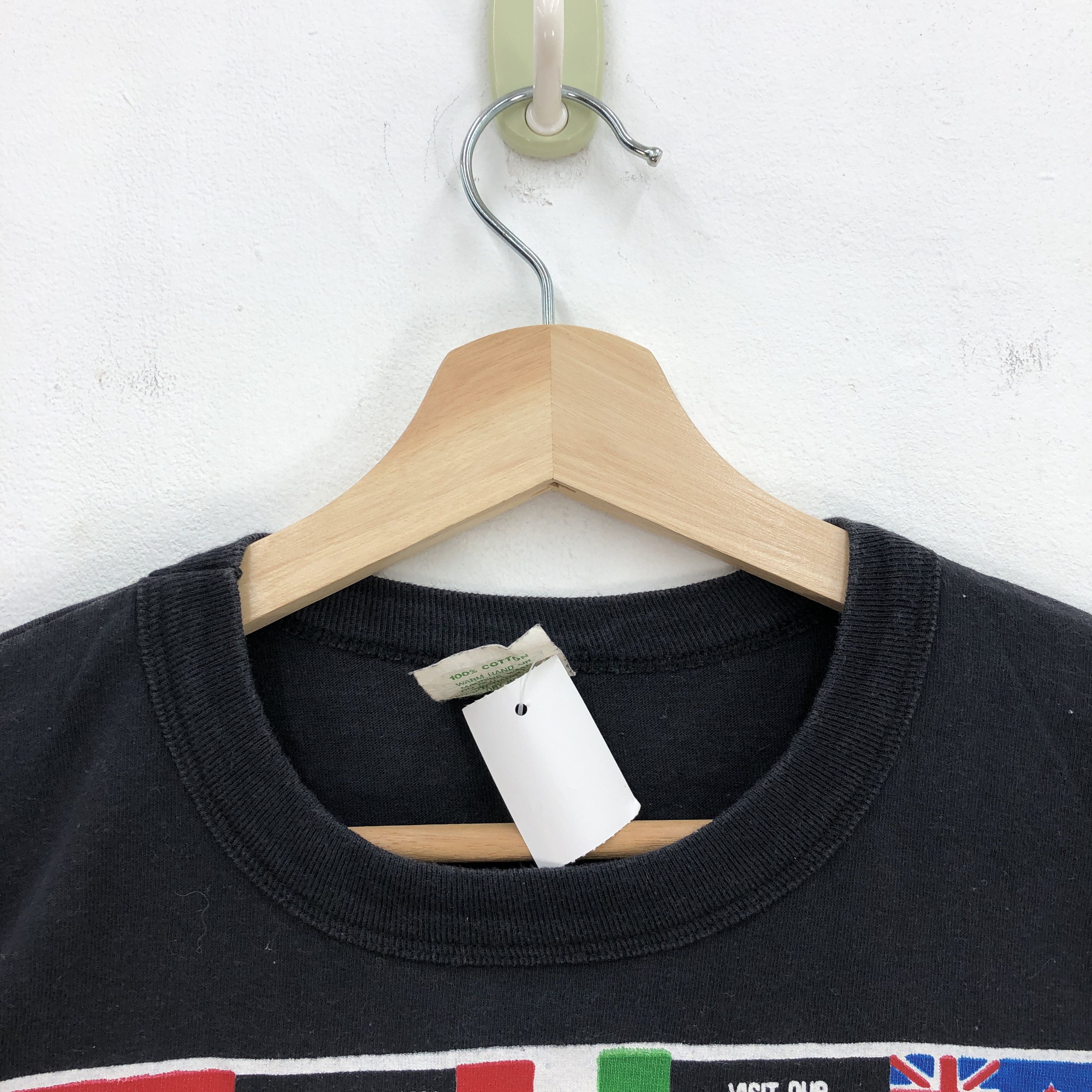 Vintage Vintage 90s Quilpie Opals Tshirts Worldwide Flag Tees Size US M / EU 48-50 / 2 - 3 Thumbnail