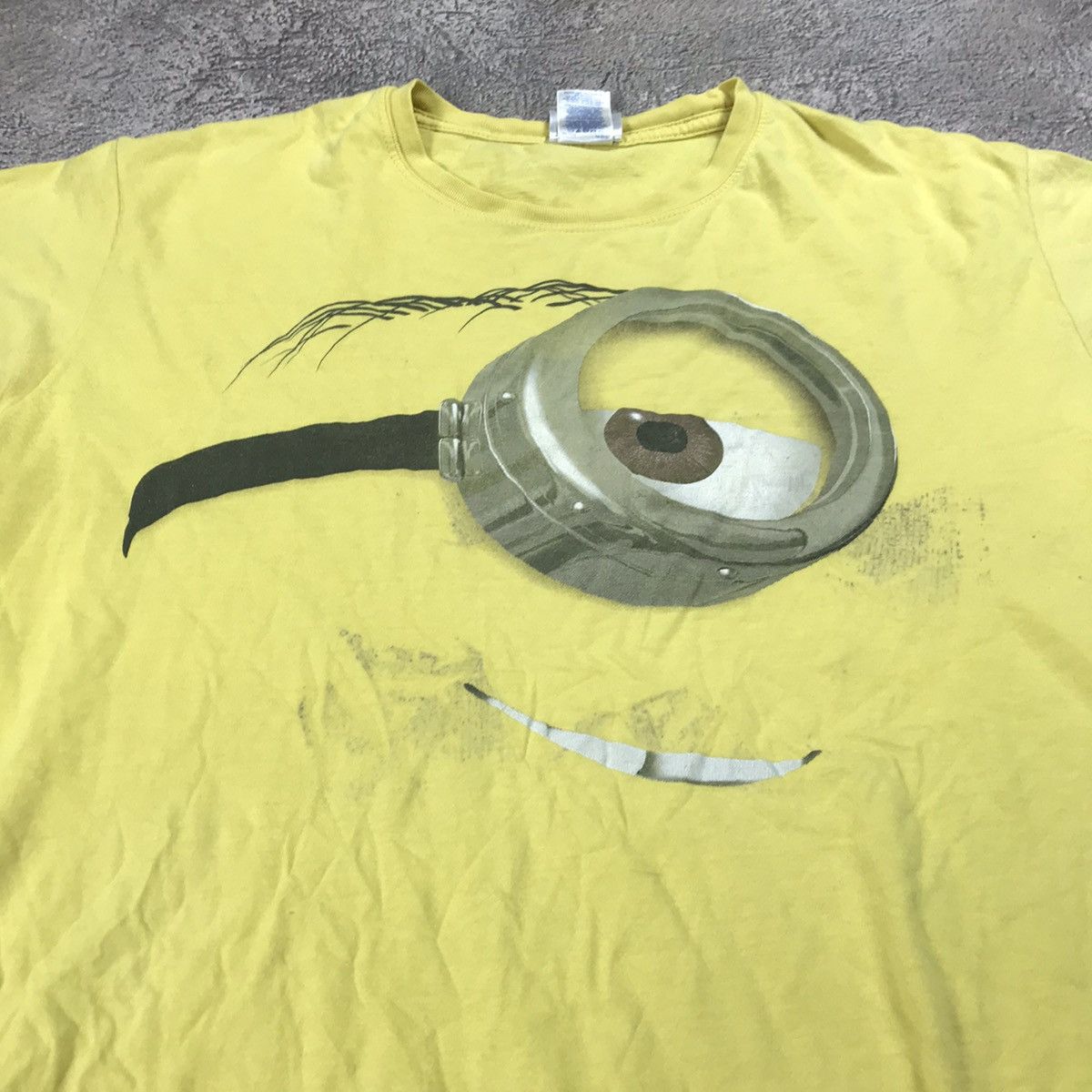 Vintage Vintage Y2K Sun Faded Minion Graphic Tee Streetwear Baggy L Size US L / EU 52-54 / 3 - 2 Thumbnail