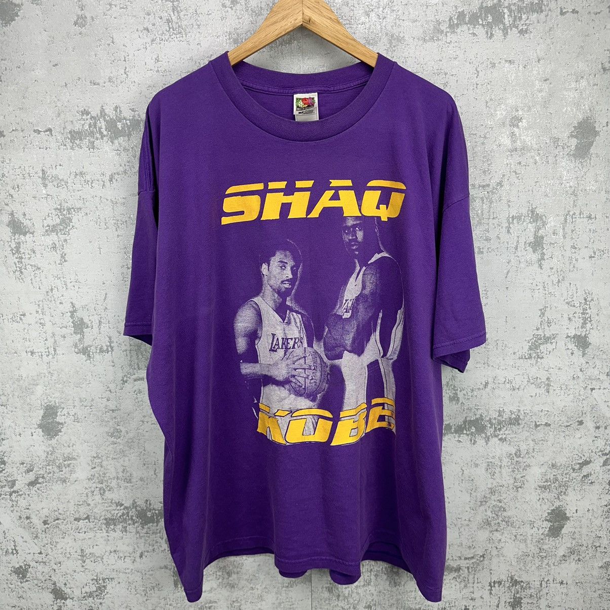 Image of Vintage 2001 Kobe Bryant Shaq Lakers Finals Rap Tee Shirt in Purple, Men's (Size 2XL)