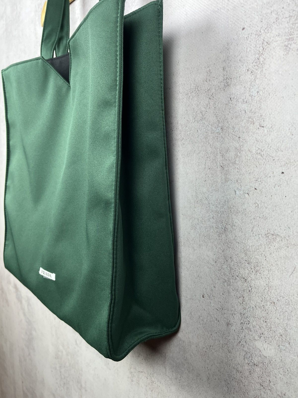 Prada Prada Beauty Forest Green Tote Shoulder Bag Hype Y2K Rare Size ONE SIZE - 6 Thumbnail