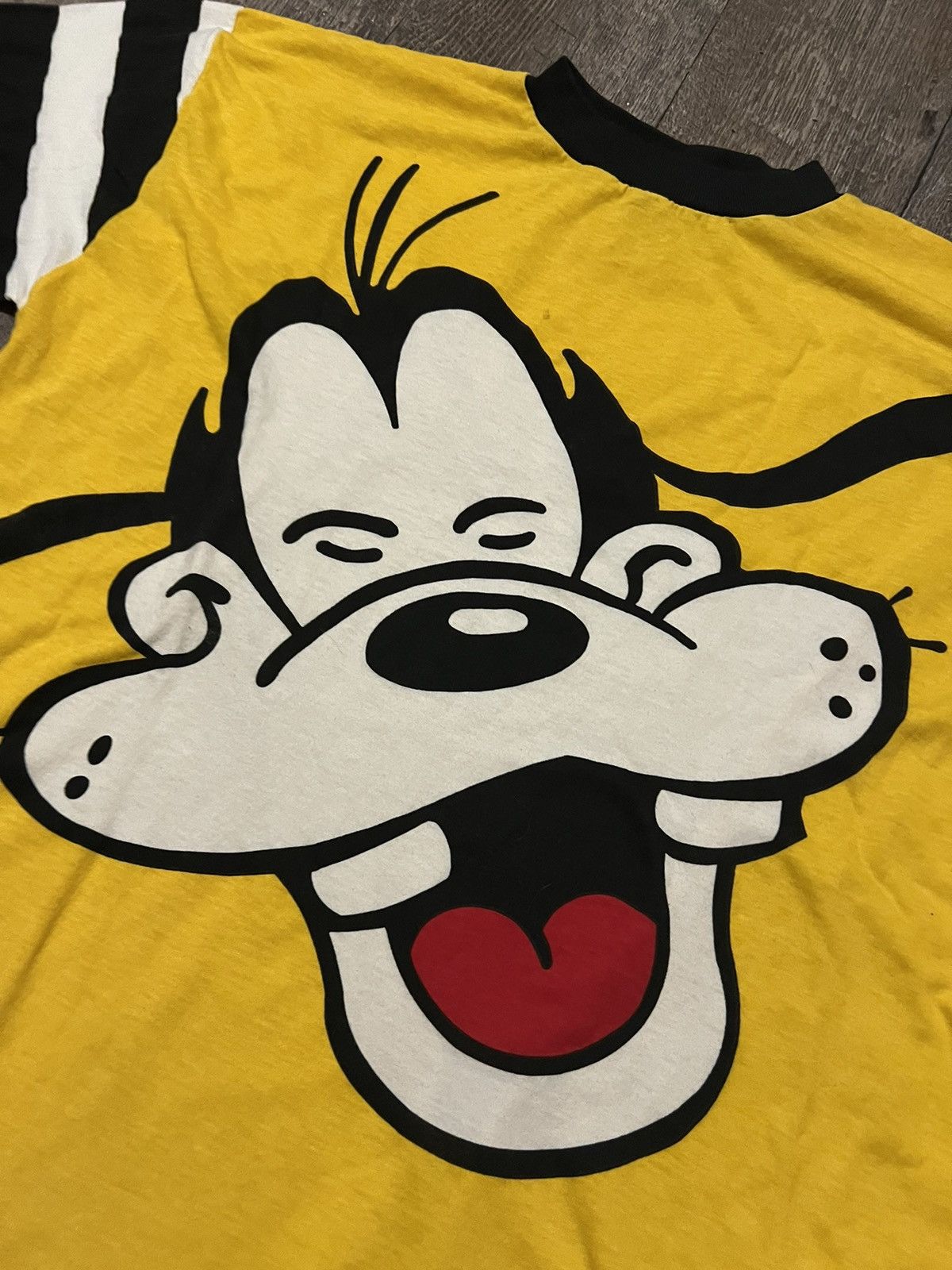 Disney × Vintage Vintage Disney JG Hook Goofy Shirt Size US L / EU 52-54 / 3 - 2 Thumbnail