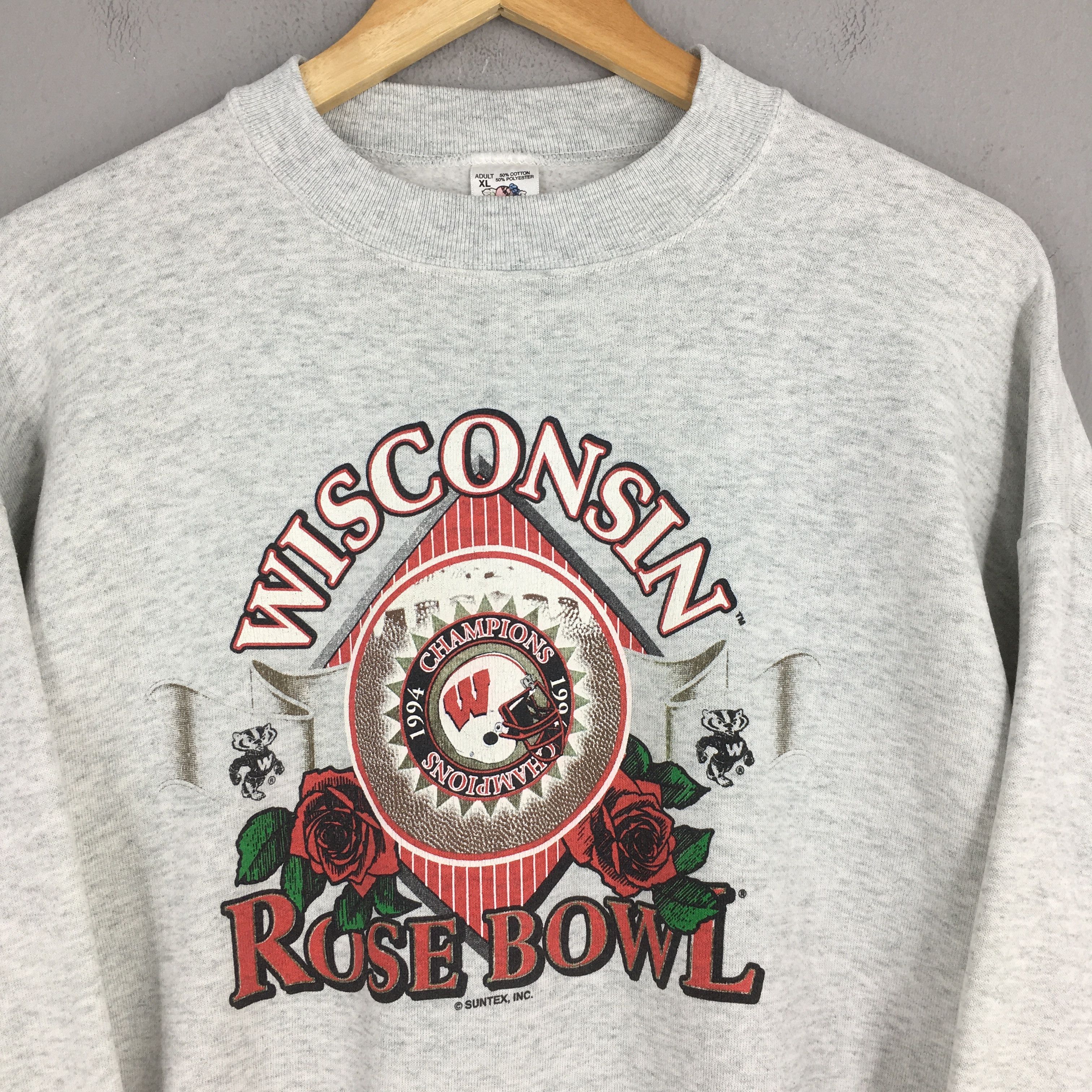 NCAA × Vintage Vintage 90s Wisconsin Badgers NCAA Gray Sweatshirt XLarge Size US XL / EU 56 / 4 - 2 Thumbnail