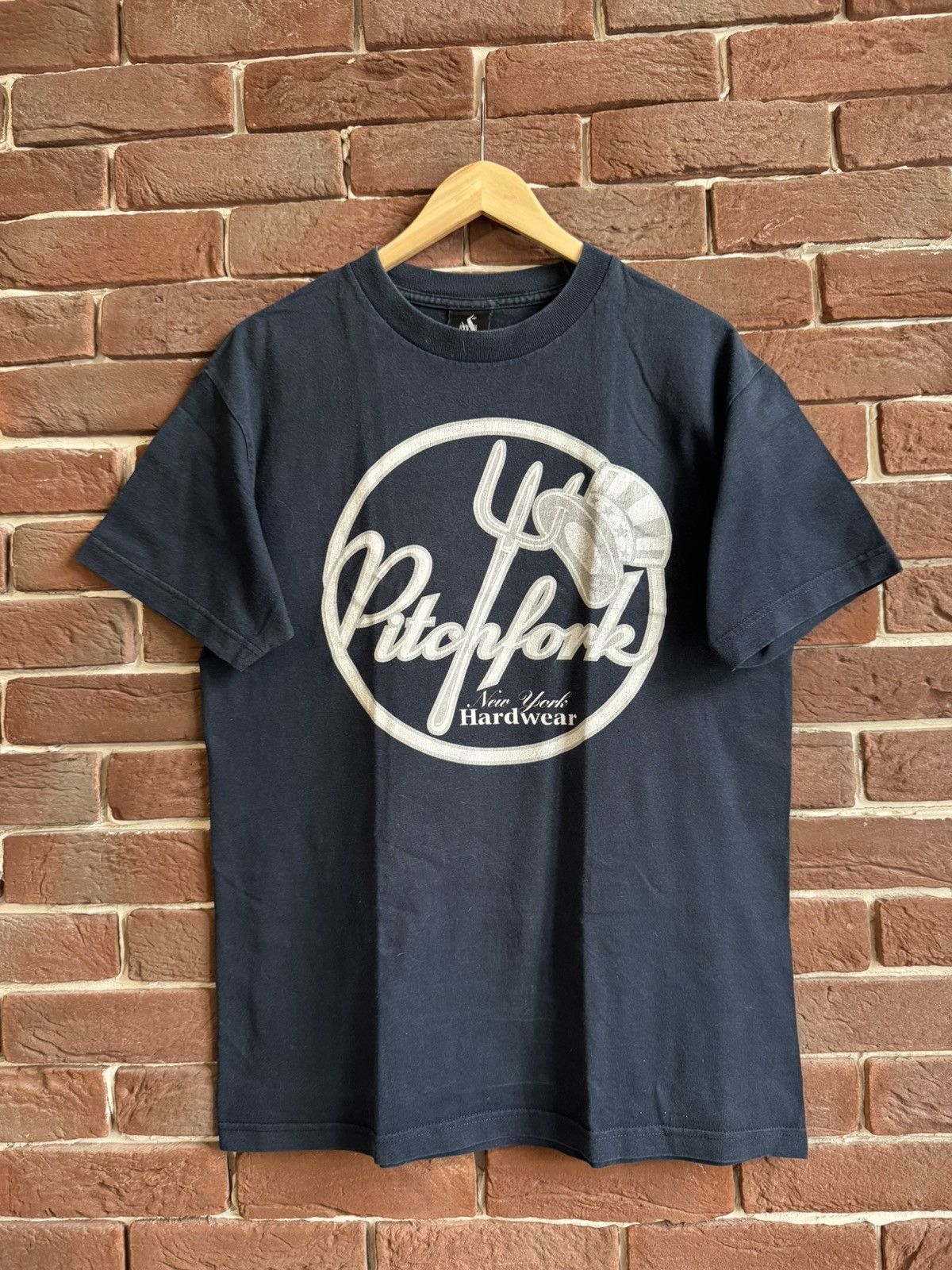 Band Tees VERY RARE PITCHFORK TOUR NY Hardcore Tee RETRO 00s Size US M / EU 48-50 / 2 - 1 Thumbnail