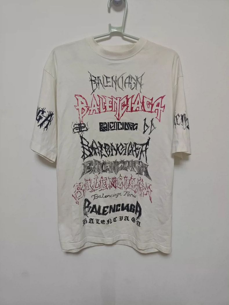 Balenciaga Balenciaga New Year series Logo letter printed round neck Size US XS / EU 42 / 0 - 1 Thumbnail