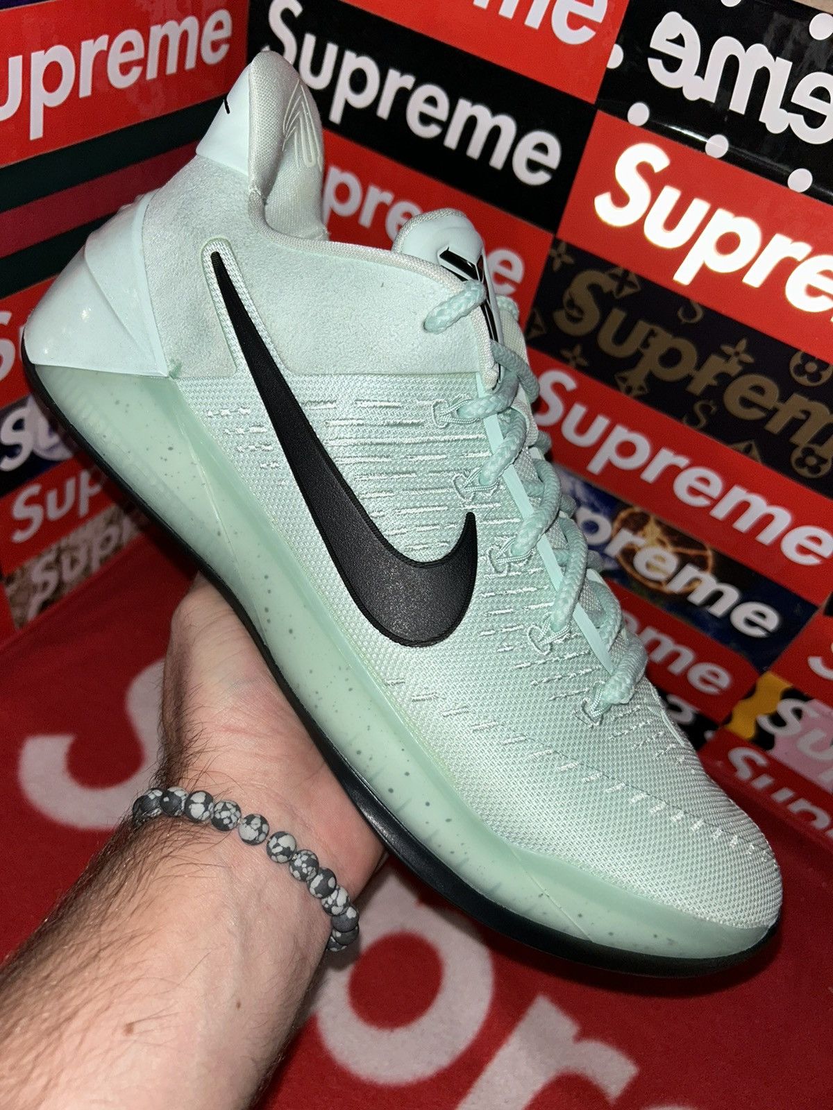 Nike Nike Kobe AD Igloo 2017 Mint Green 852425-300 size 13.5 VNDS Size US 13 / EU 46 - 8 Thumbnail