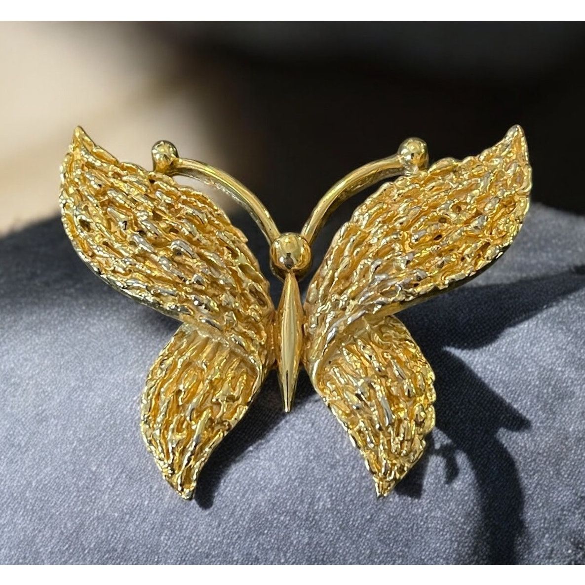 Unknown London Vintage TRIFARI Gold Plated Butterfly Pin Broach 2"W 1.75" h Size ONE SIZE - 1 Thumbnail