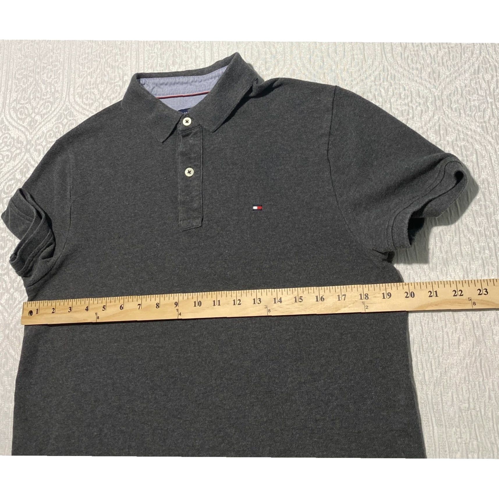 Tommy Hilfiger Tommy Hilfiger Polo Shirt Mens Medium Charcoal Gray Short Sleeve Pique Knit Cotton Button-Front Logo Embroidered Size US M / EU 48-50 / 2 - 7 Thumbnail