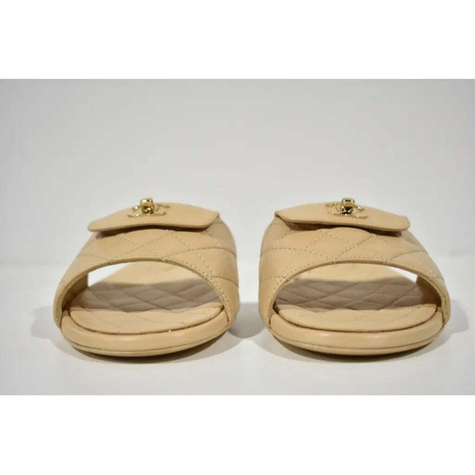 Chanel Chanel REV Beige Turnlock Quilted Gold CC Logo Mules Size US 5 / IT 35 - 6 Thumbnail