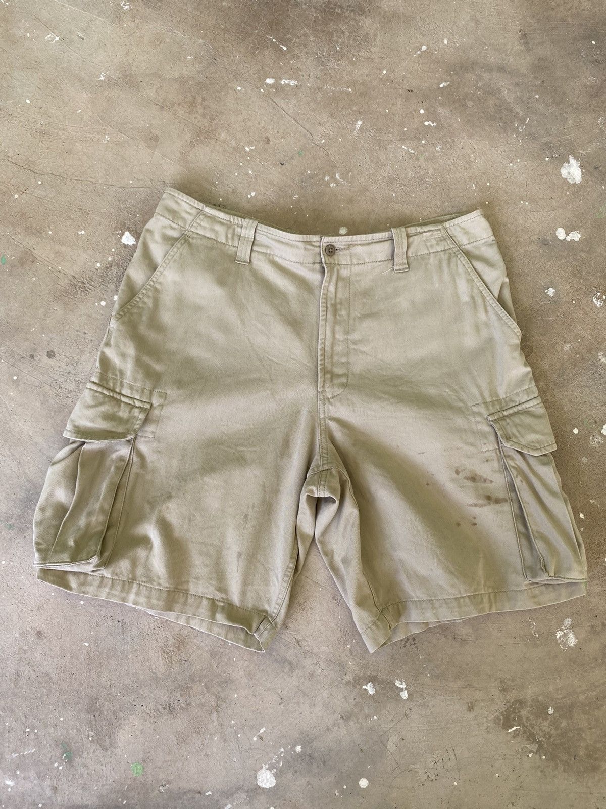 Gap Vintage GAP Cargo Shorts Distressed Beige W33 Size US 33 - 1 Thumbnail