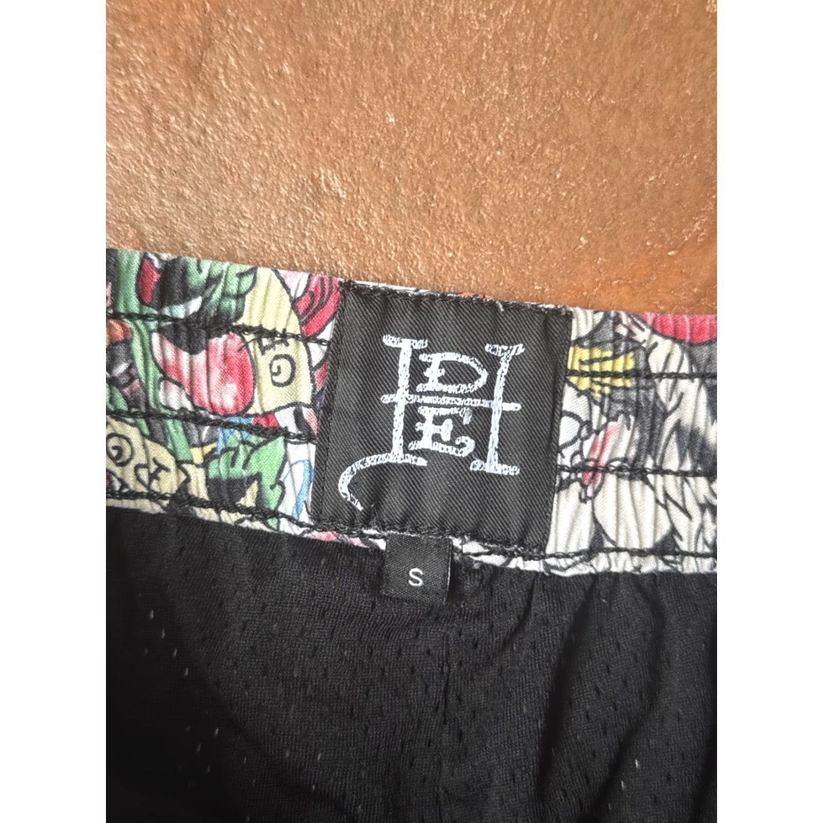 Ed Hardy Ed Hardy Y2K Tattoo College Gym Shorts Men’s Small S Multicolor Athletic Sweat with Drawstring Pockets Logo Size US 29 - 2 Thumbnail