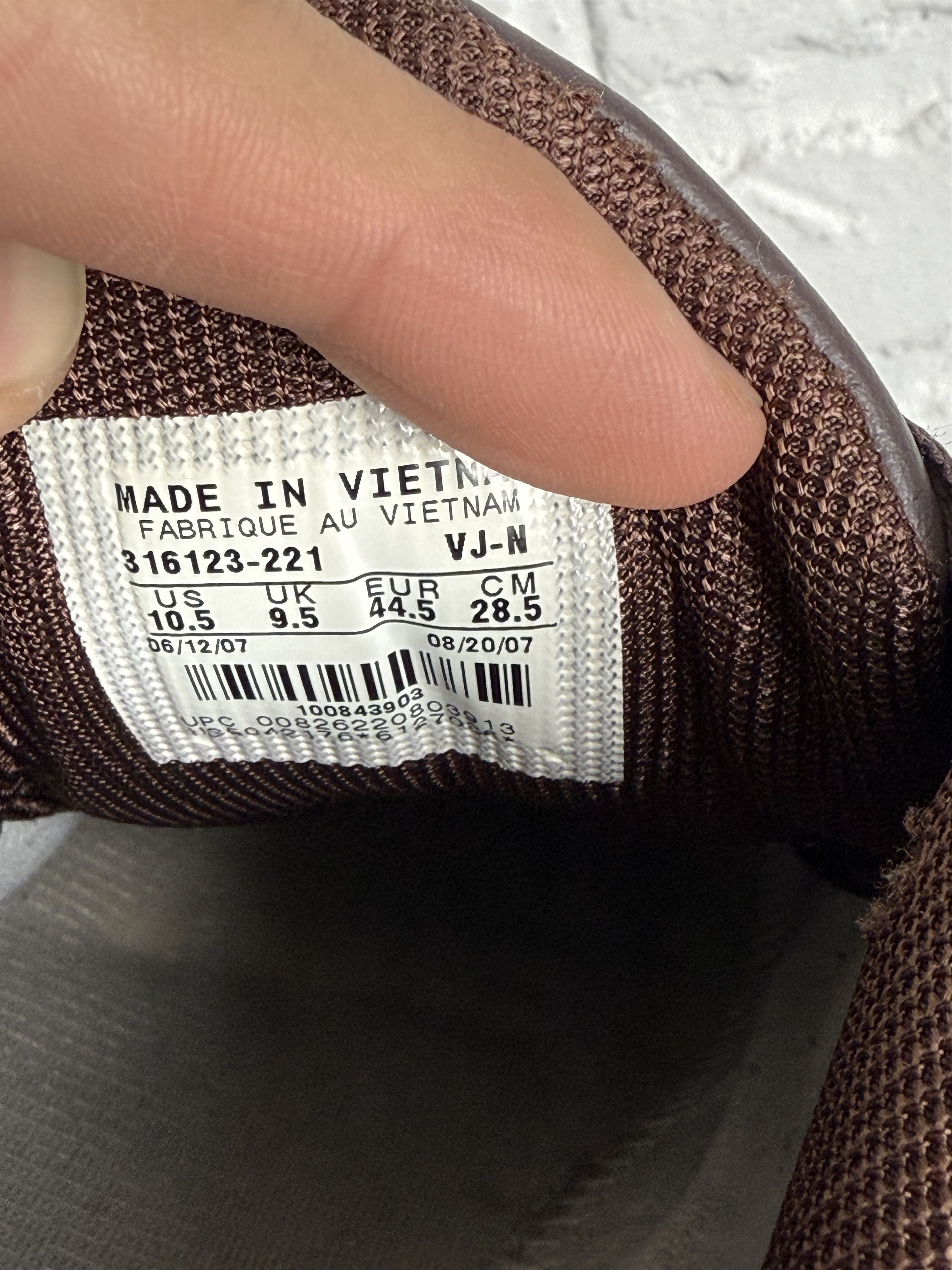 Nike Vintage 2007 OG Nike brown sneakers dad shoes Size US 10.5 / EU 43-44 - 4 Thumbnail