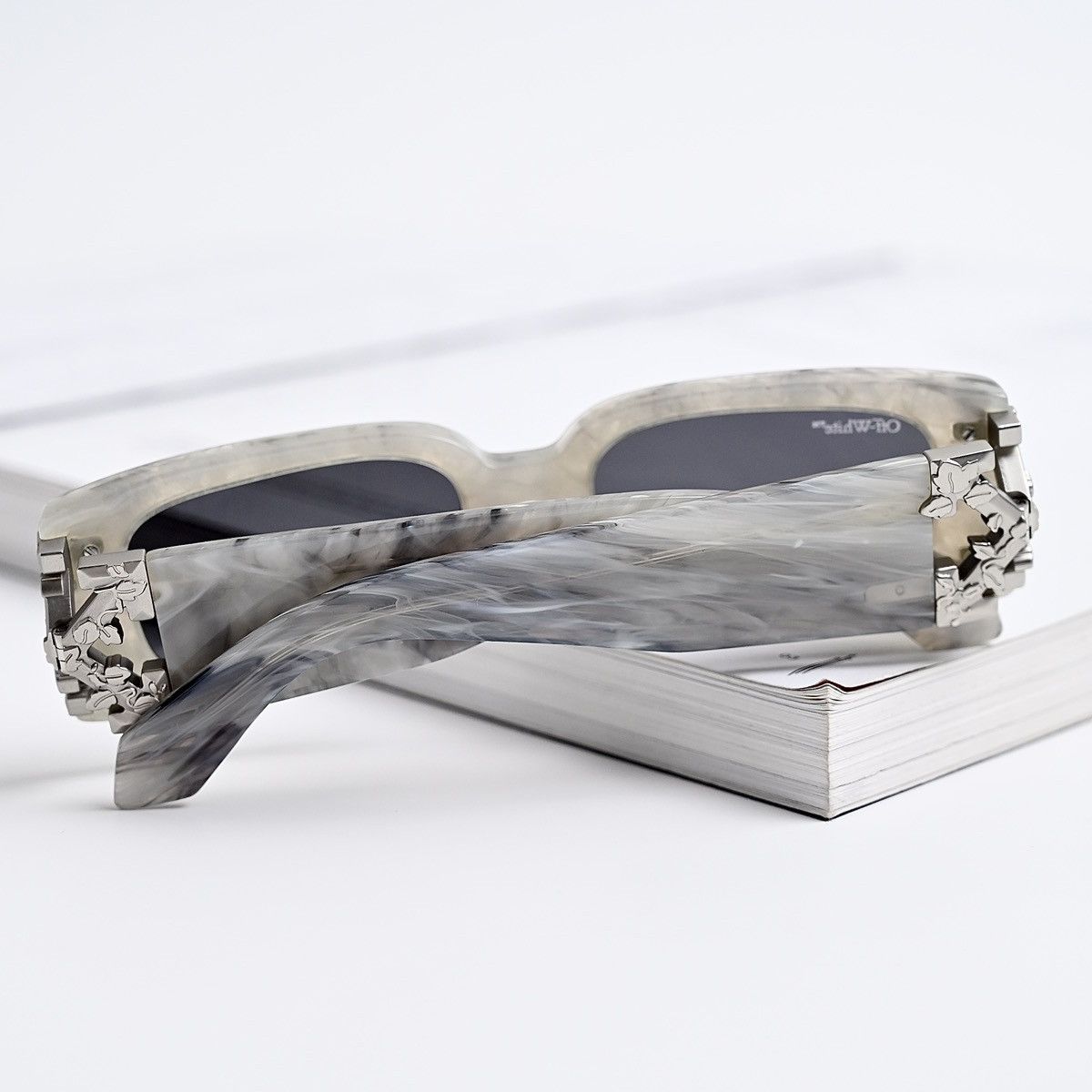 Off-White OFF WHITE ROMA SUNGLASSES Size ONE SIZE - 9 Thumbnail