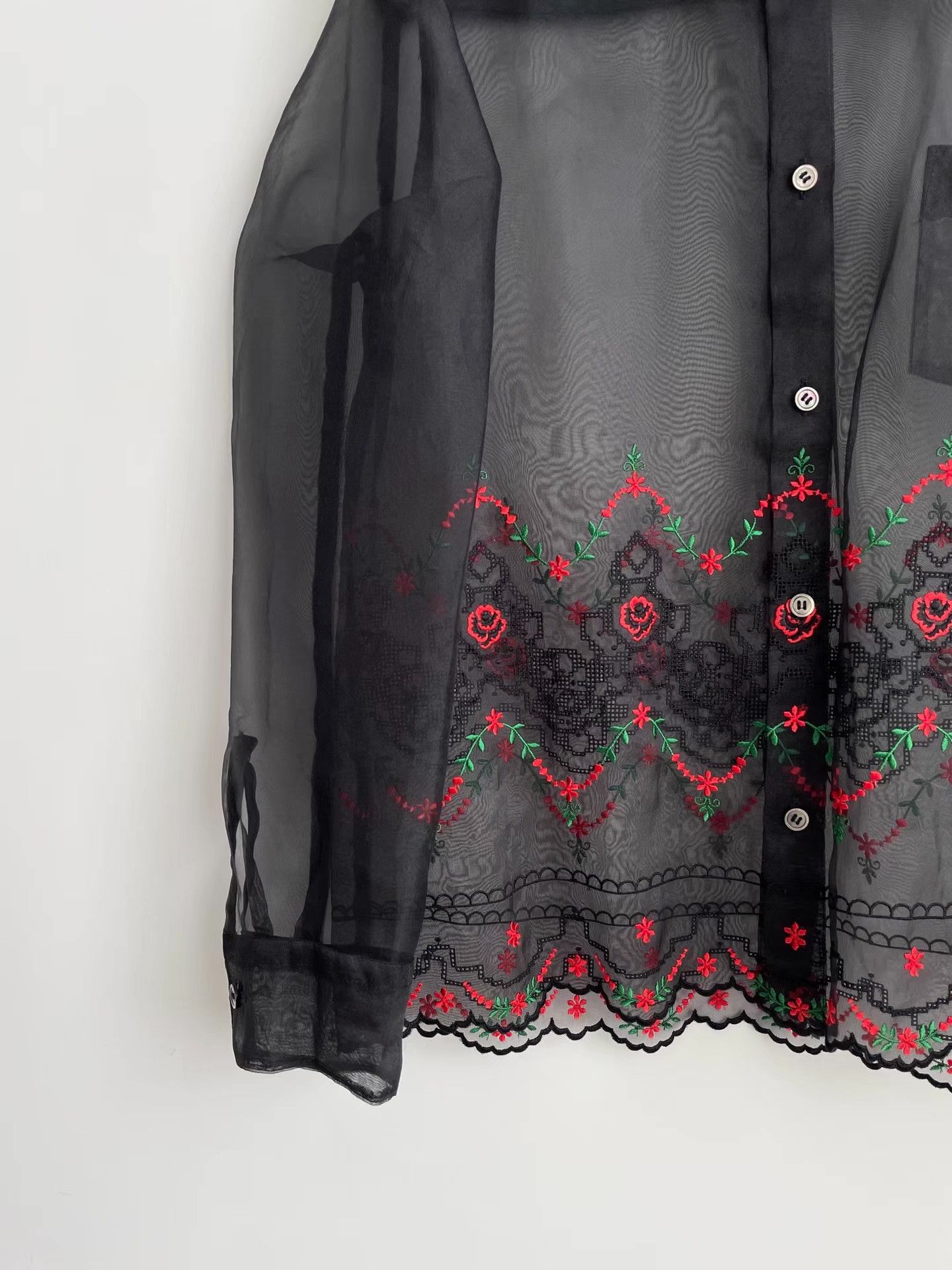Comme des Garcons Comme des GarçonsEmbroidered Long Sleeve Shirt Ｑ24 Size M / US 6-8 / IT 42-44 - 3 Thumbnail