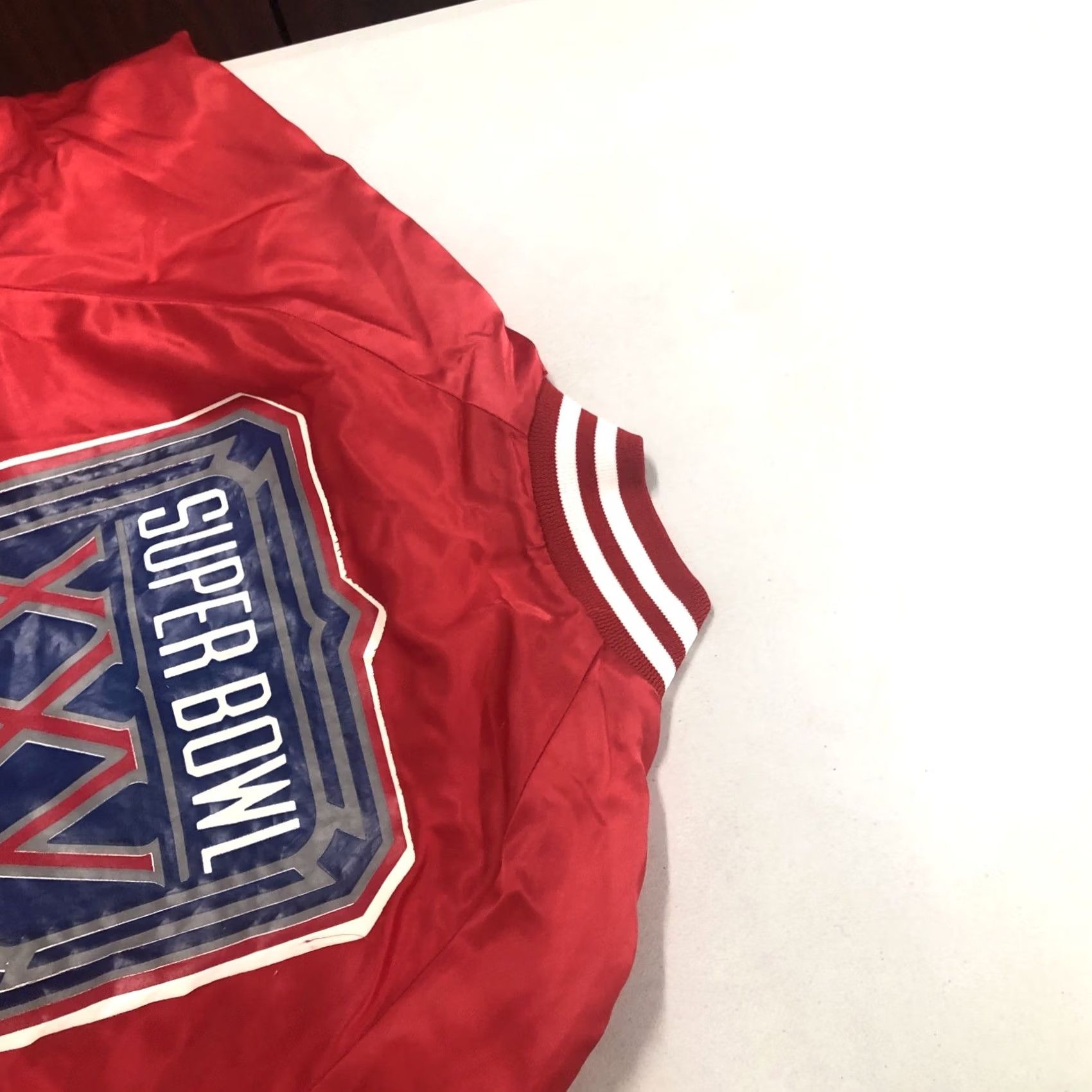 Chalk Line VINTAGE Chalk Line Super Bowl Bomber Jacket Small Red 80s Men's S Snaps Nylon Mid-Length Lined 1991 Chalk Line temporada? Size US S / EU 44-46 / 1 - 3 Thumbnail