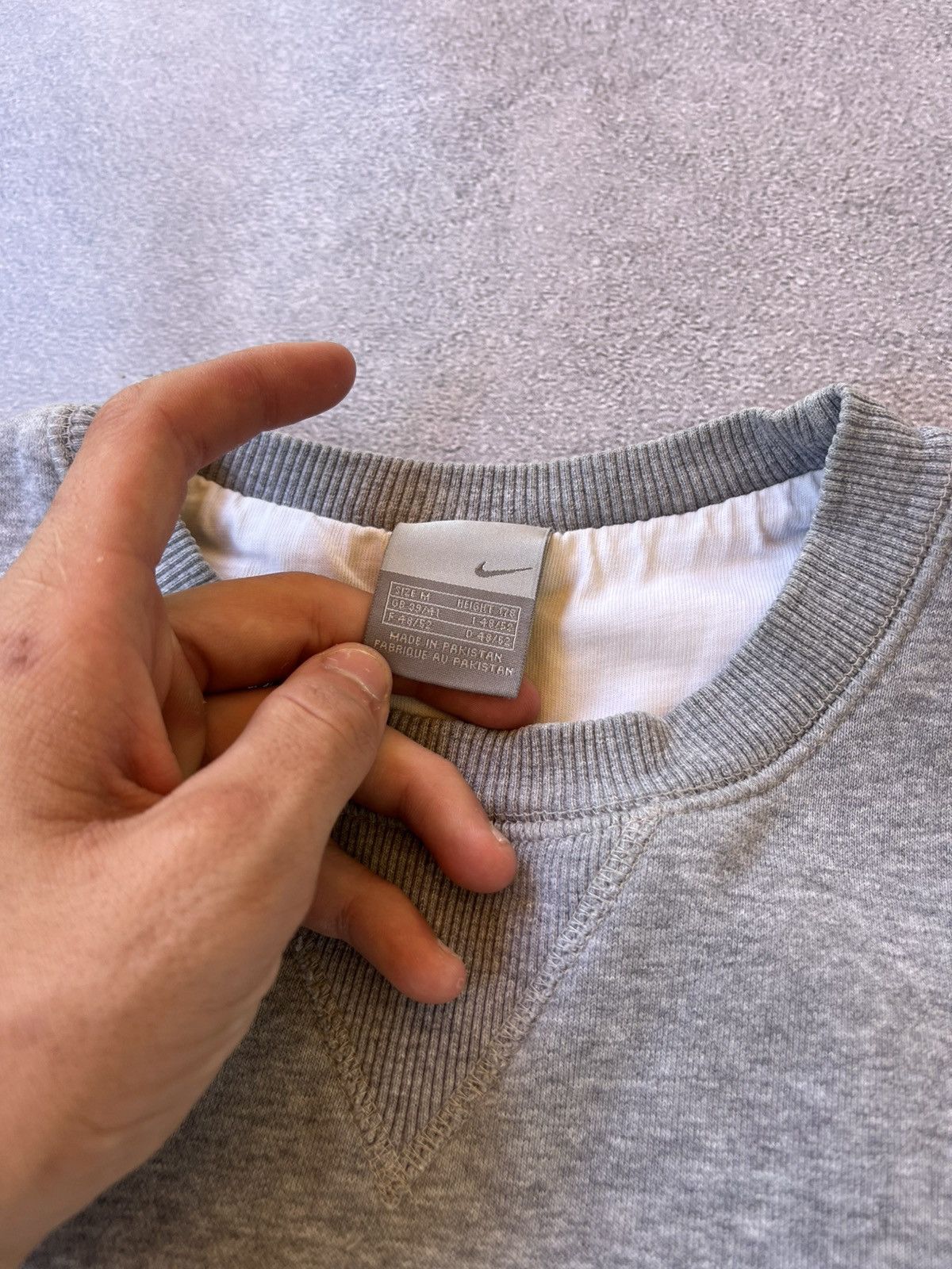 Nike Vintage Nike Gray Basic Sweatshirt Size US S / EU 44-46 / 1 - 5 Thumbnail