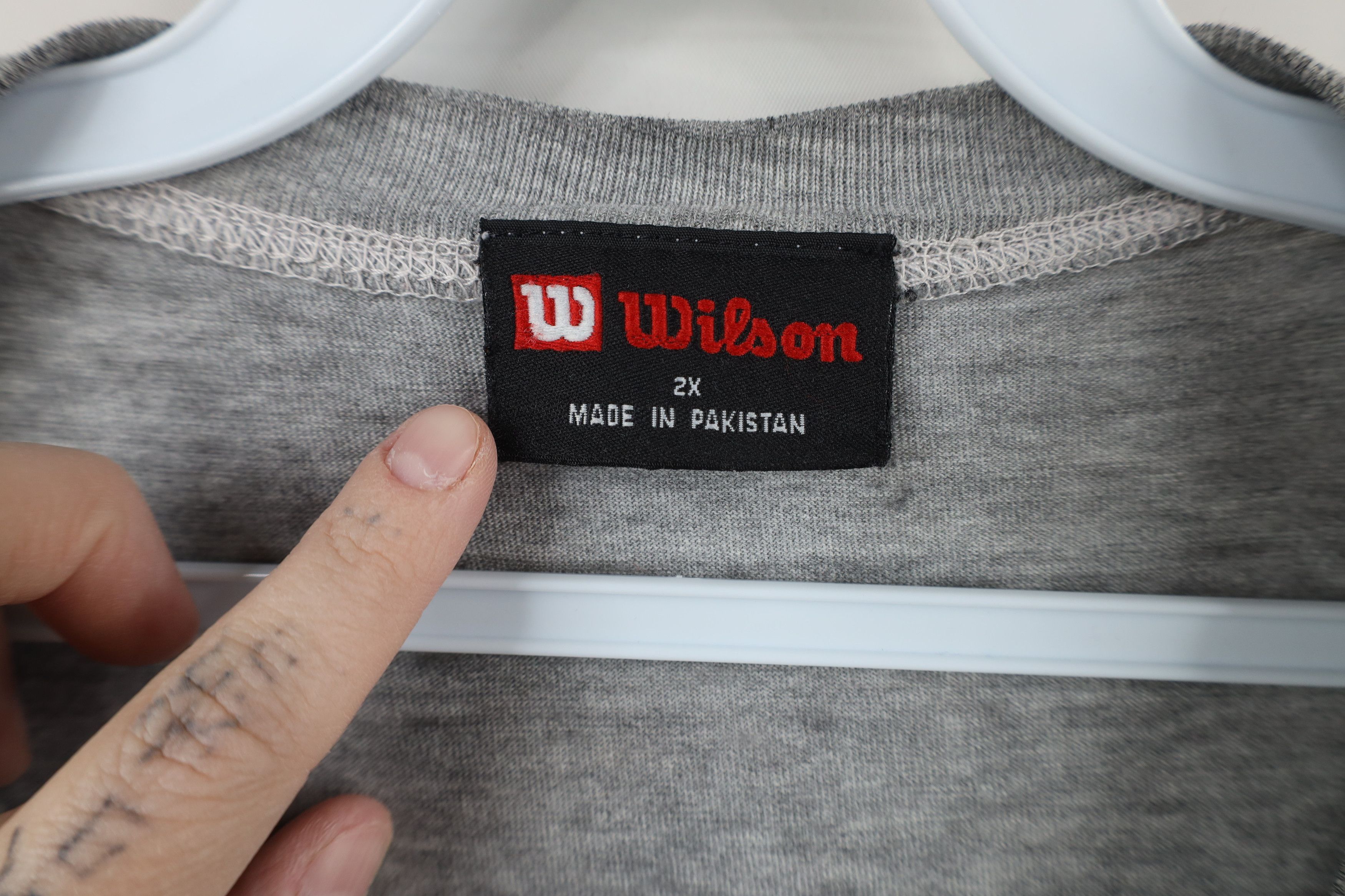 Vintage Vintage 90s Wilson Spell Out Sleeveless Muscle T-Shirt Gray Size US XXL / EU 58 / 5 - 10 Thumbnail