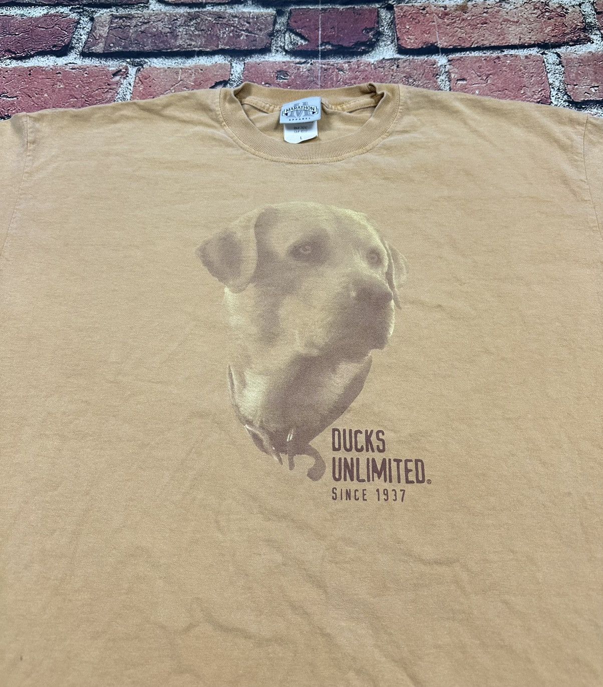 Vintage Vintage Ducks Unlimited T Shirt Yellow Lab Dog Marathon 90s Size US L / EU 52-54 / 3 - 4 Thumbnail
