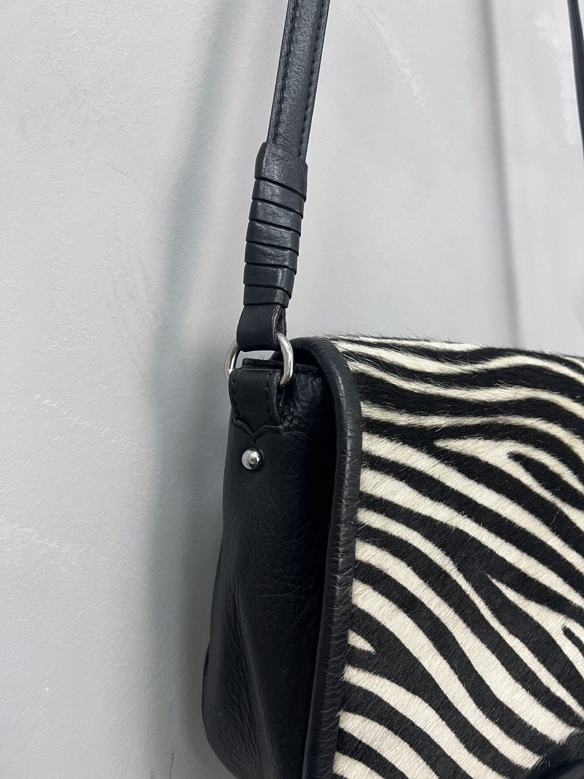 If Six Was Nine × Vintage VINTAGE ARCHIVE LEATHER METAL KAMRII STYLE MESSENGER BAG Size ONE SIZE - 7 Thumbnail