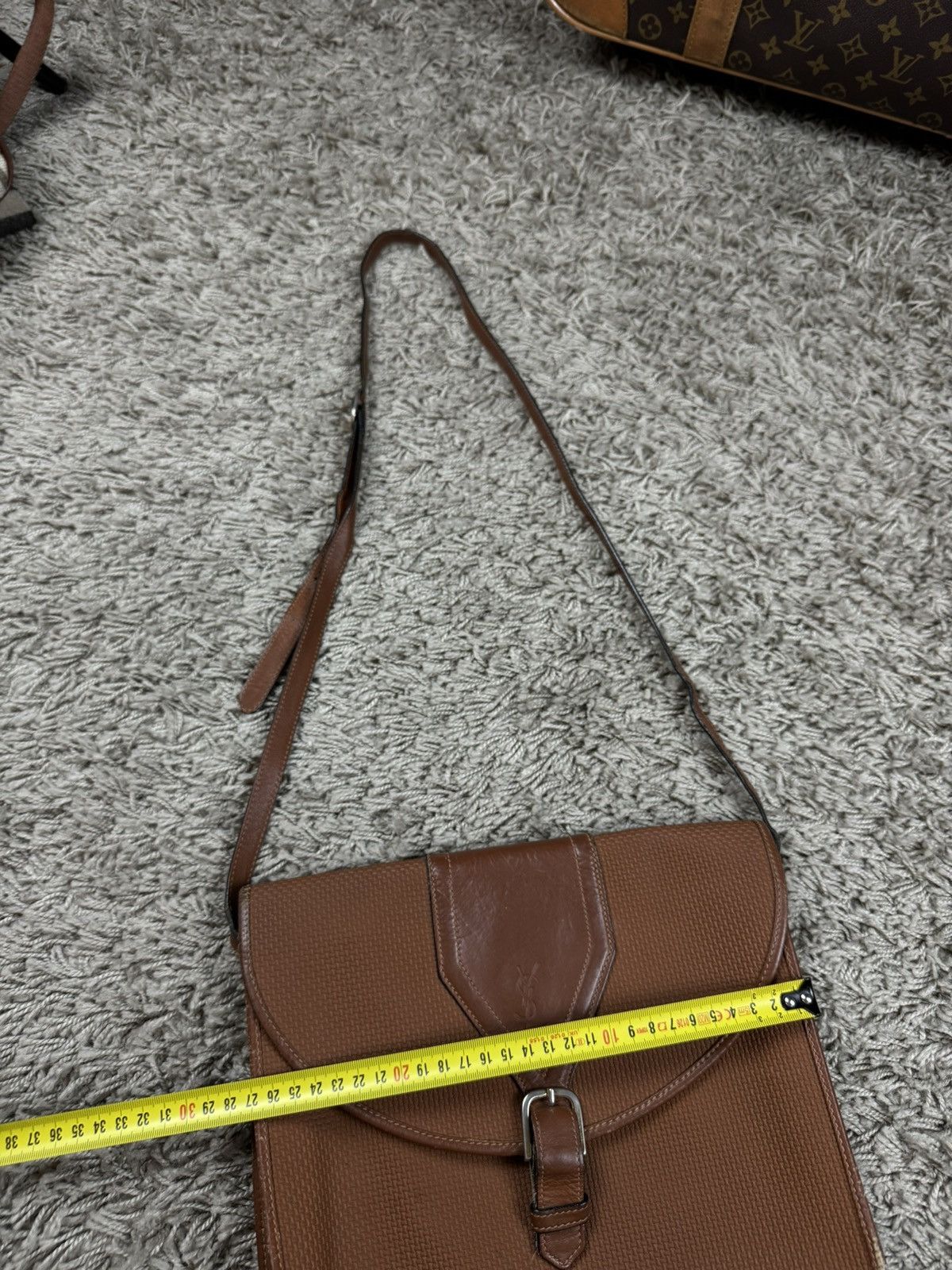 Leather × Yves Saint Laurent Leather bag Yves Saint Laurent original casual luxury item Size ONE SIZE - 7 Thumbnail